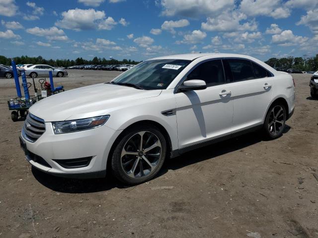 ford taurus 2015 1fahp2e81fg208595