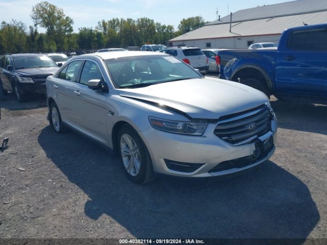 ford taurus 2018 1fahp2e81jg126634