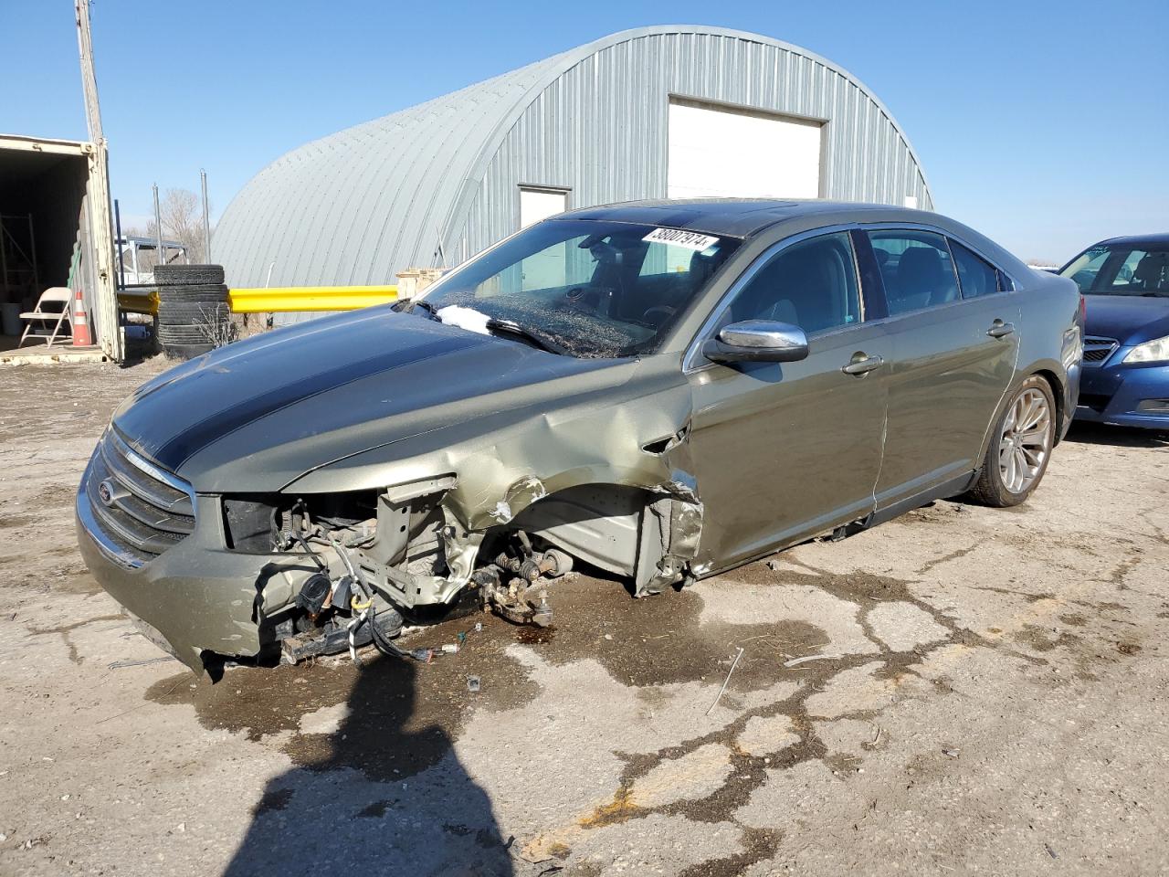 ford taurus 2013 1fahp2f82dg123096