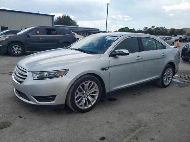 ford taurus lim 2017 1fahp2f82hg104411