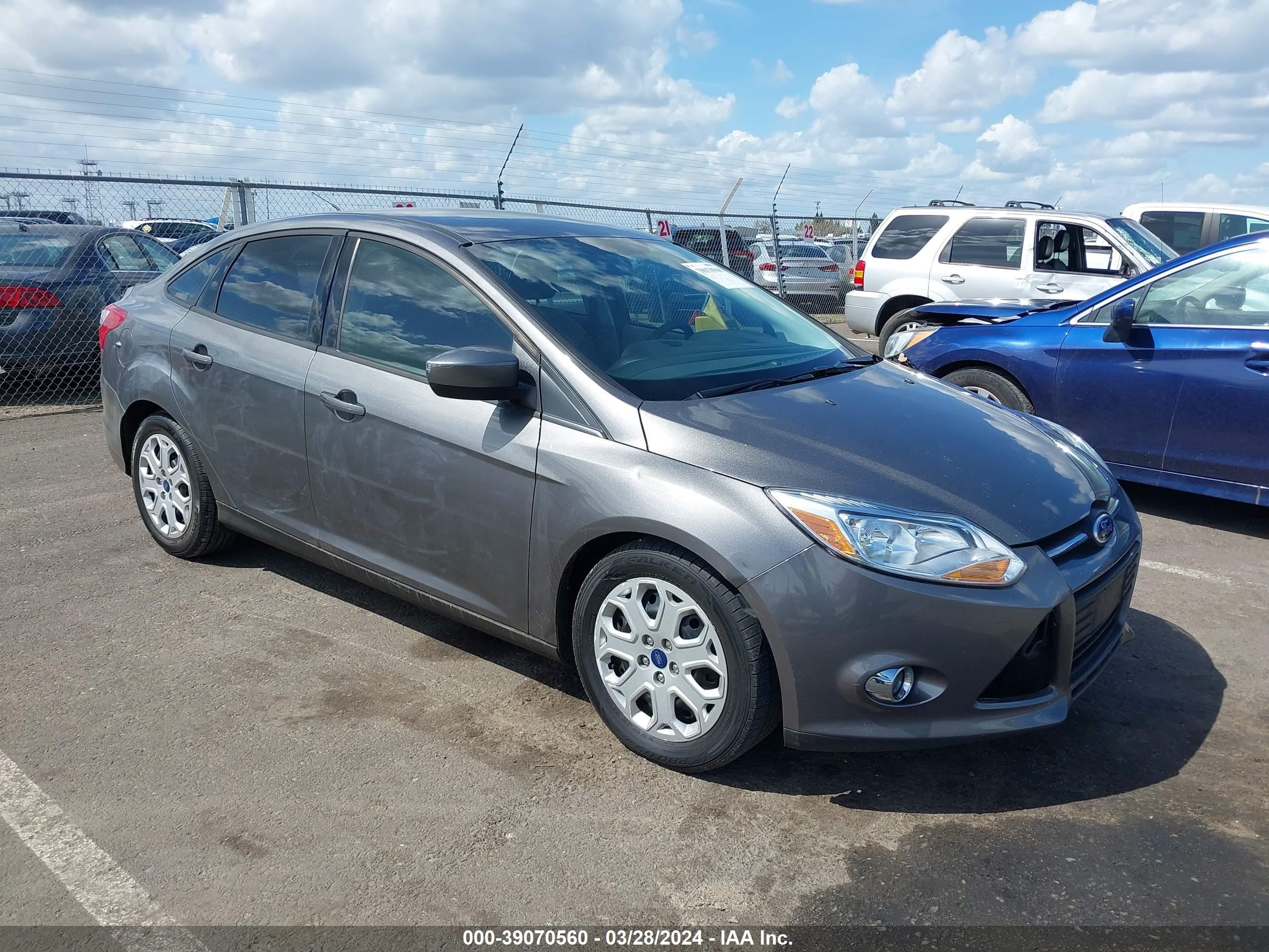 ford focus 2012 1fahp3f26cl356499