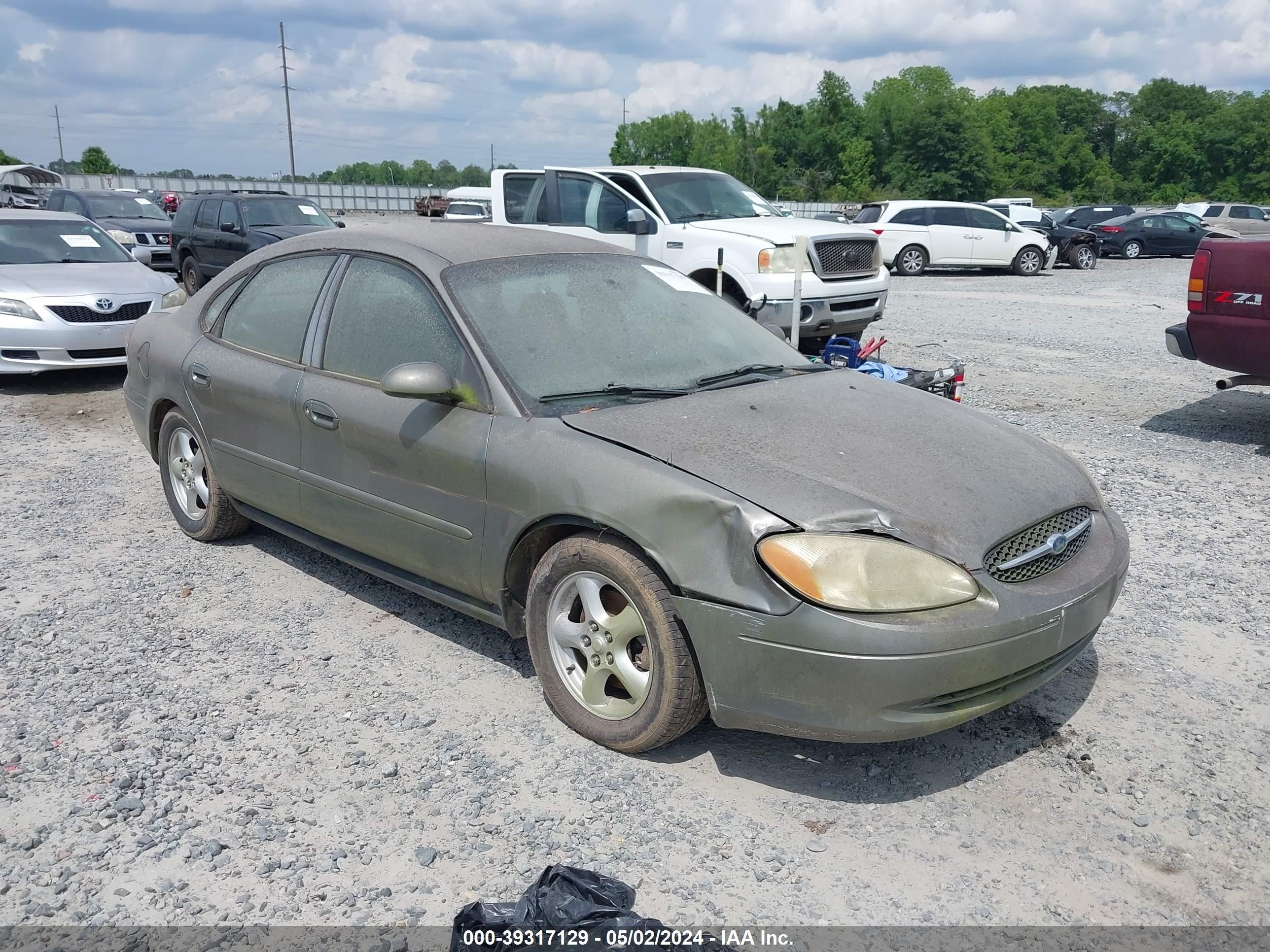 ford taurus 2002 1fahp53u32g185882