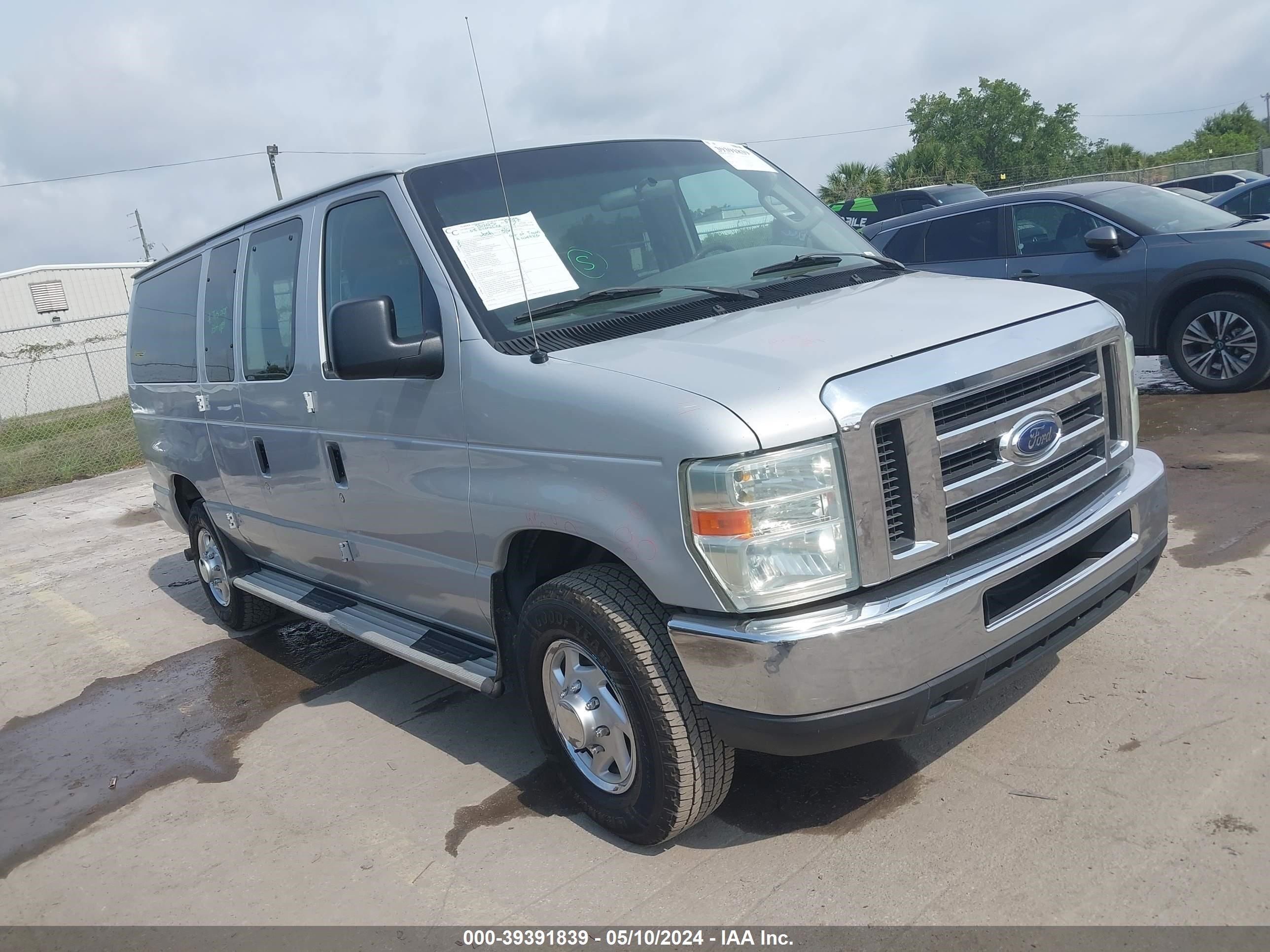 ford  2008 1fbne31l98da50020