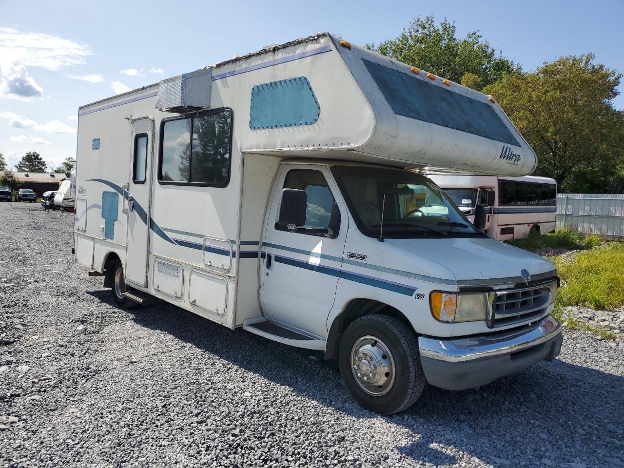 ford econoline 1997 1fdke30s9vhc05138