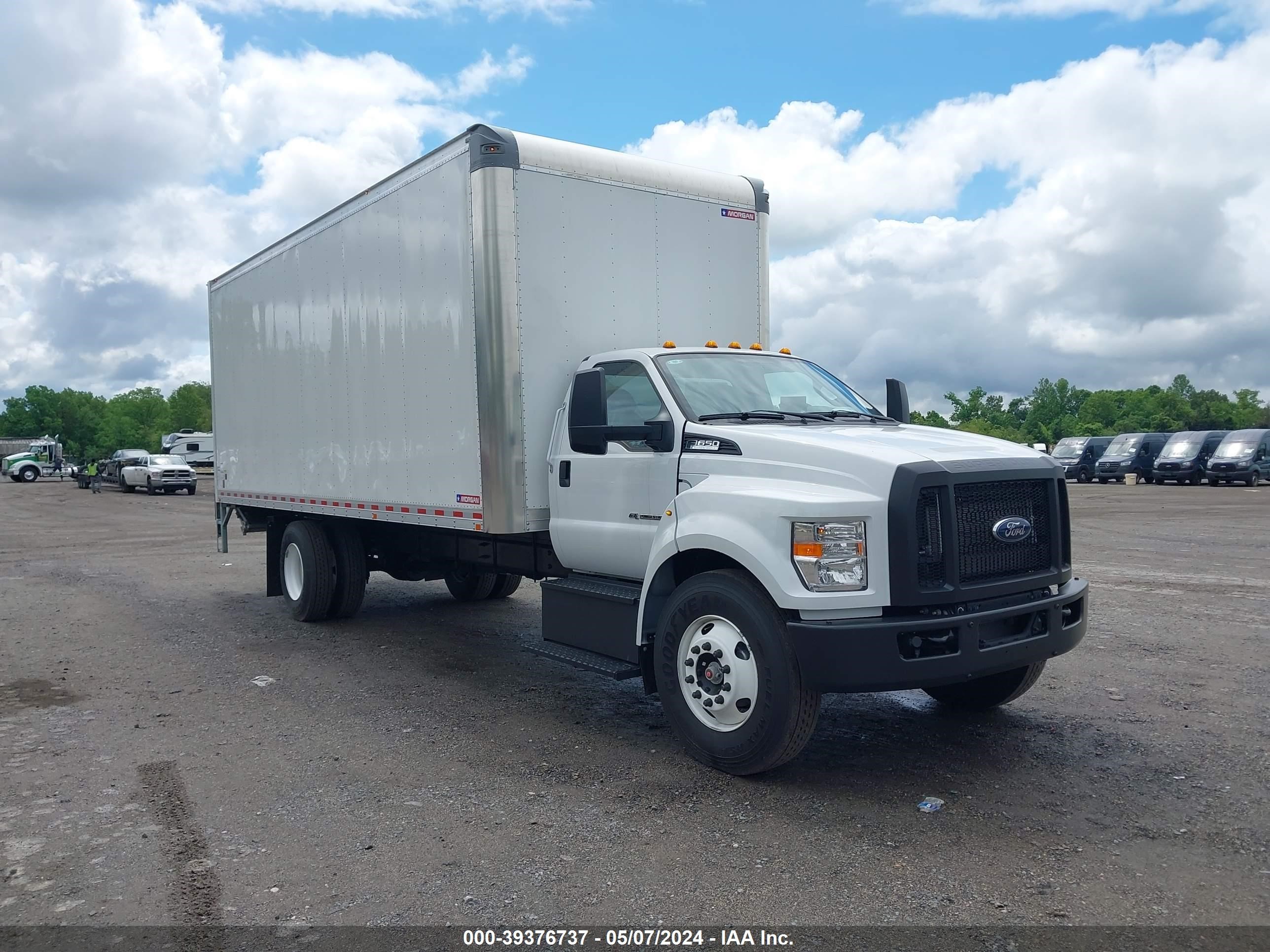 ford  2025 1fdnf6dc3sdf00382