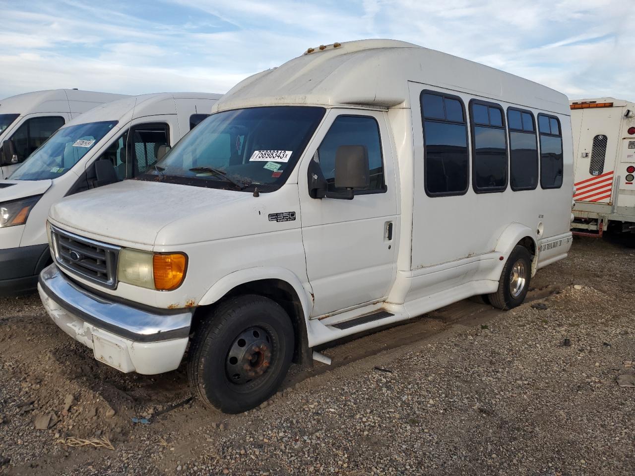 ford econoline 2004 1fdwe35sx4ha08469