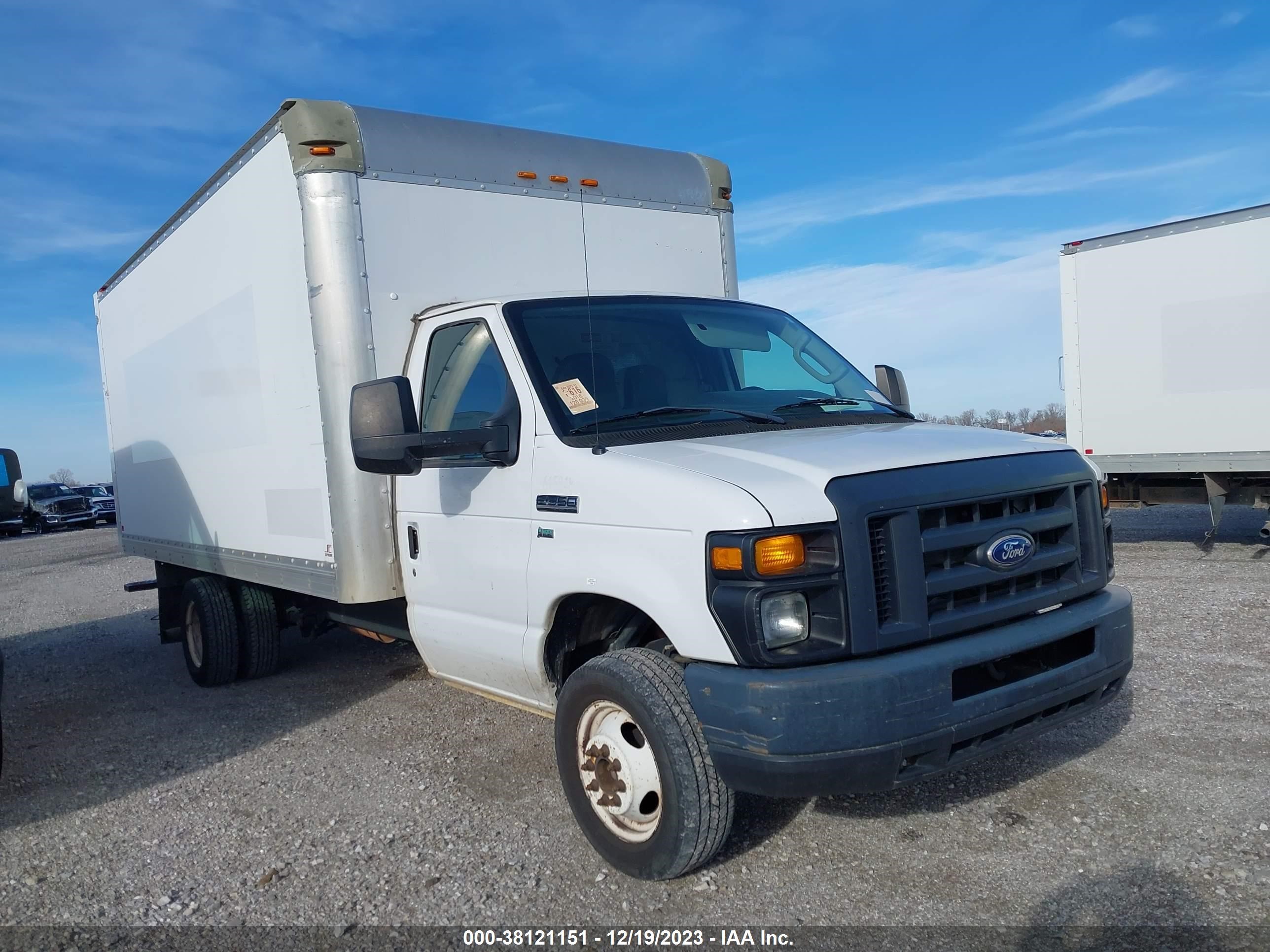 ford econoline 2016 1fdwe3fl2gdc37134