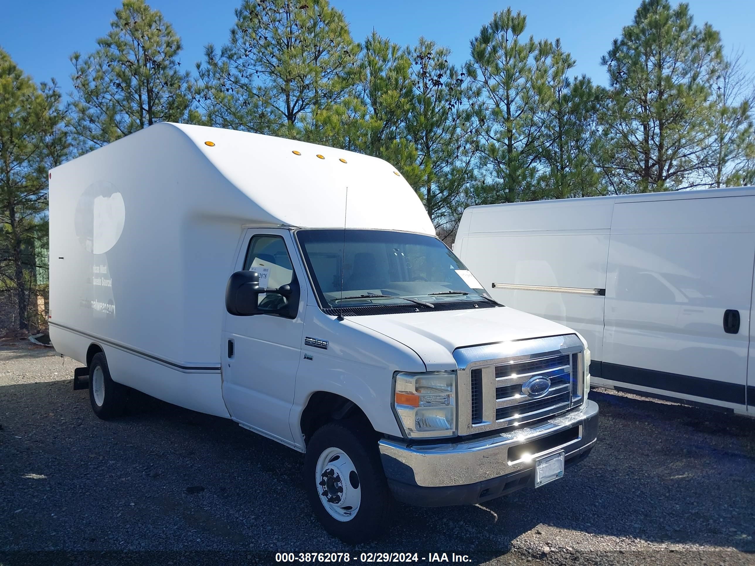 ford econoline 2011 1fdwe3fl9bda16834