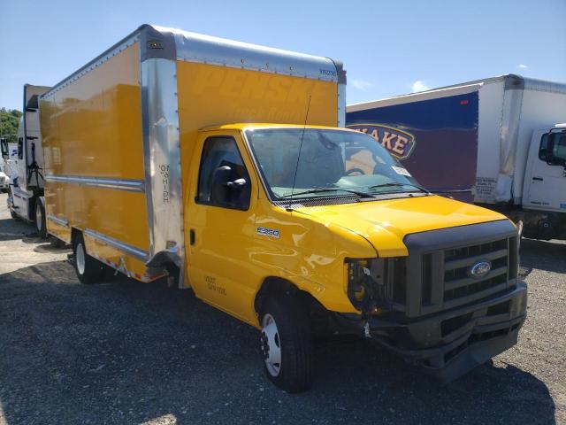 ford econoline 2022 1fdwe3fnxndc08608