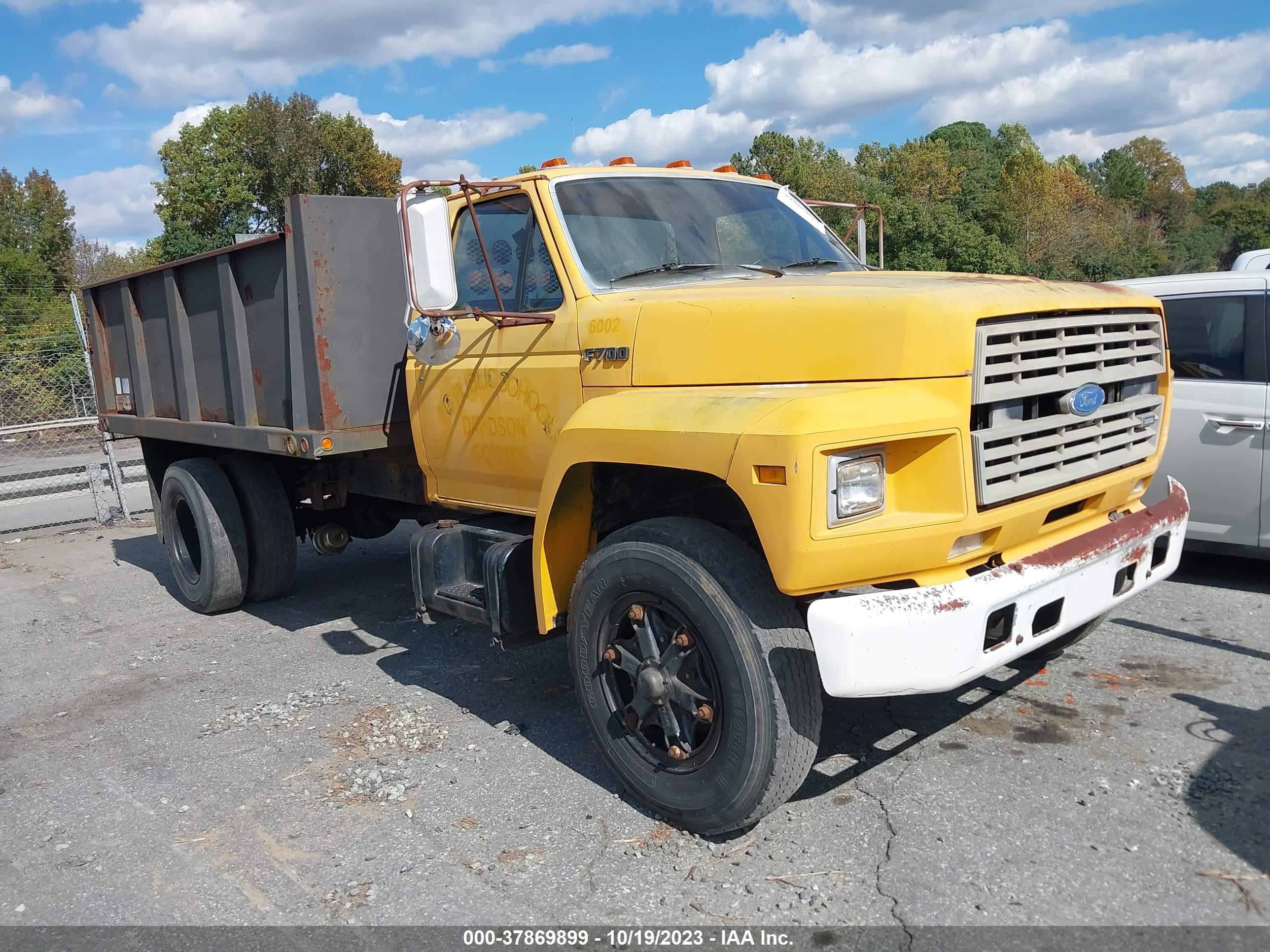 ford  1987 1fdwk74n4hva31748