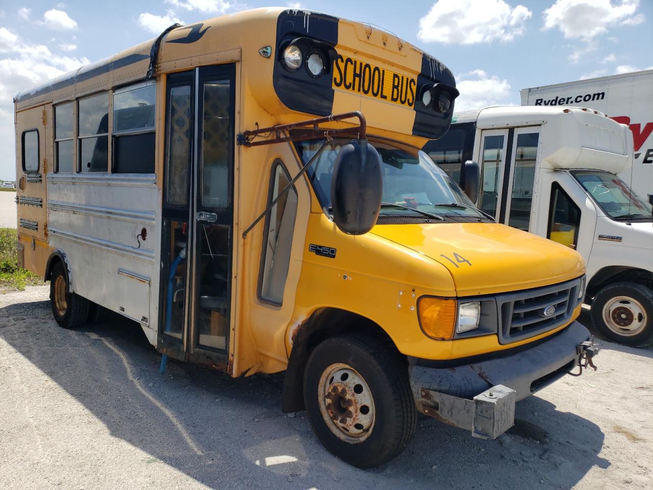 ford econoline 2005 1fdxe45p25hb44473