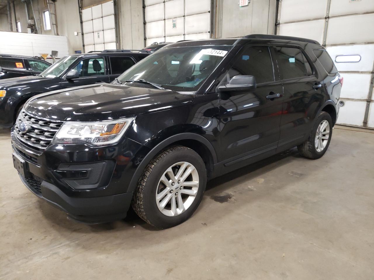 ford explorer 2017 1fm5k7b82hga26352