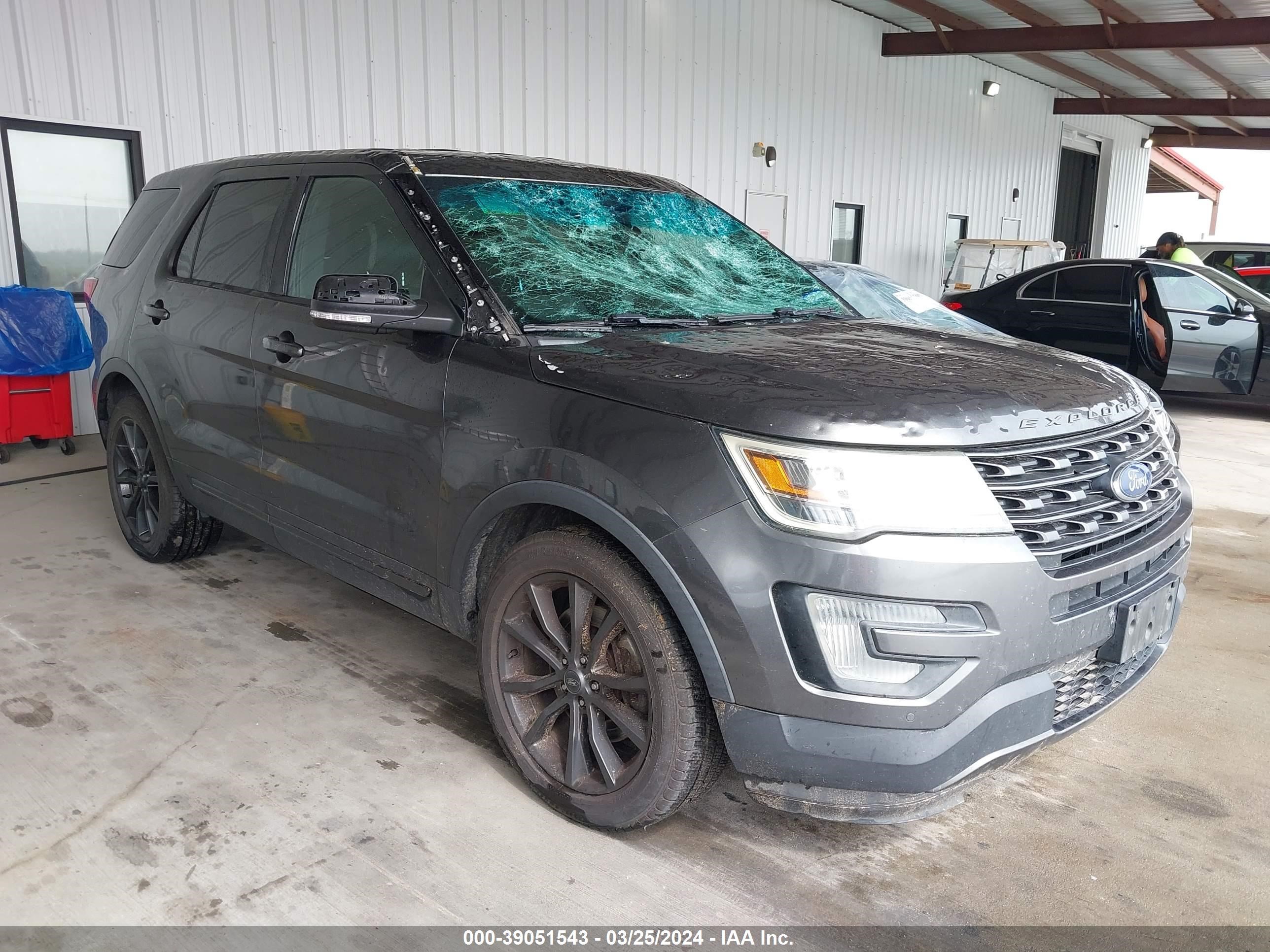 ford explorer 2017 1fm5k7d81hga22046