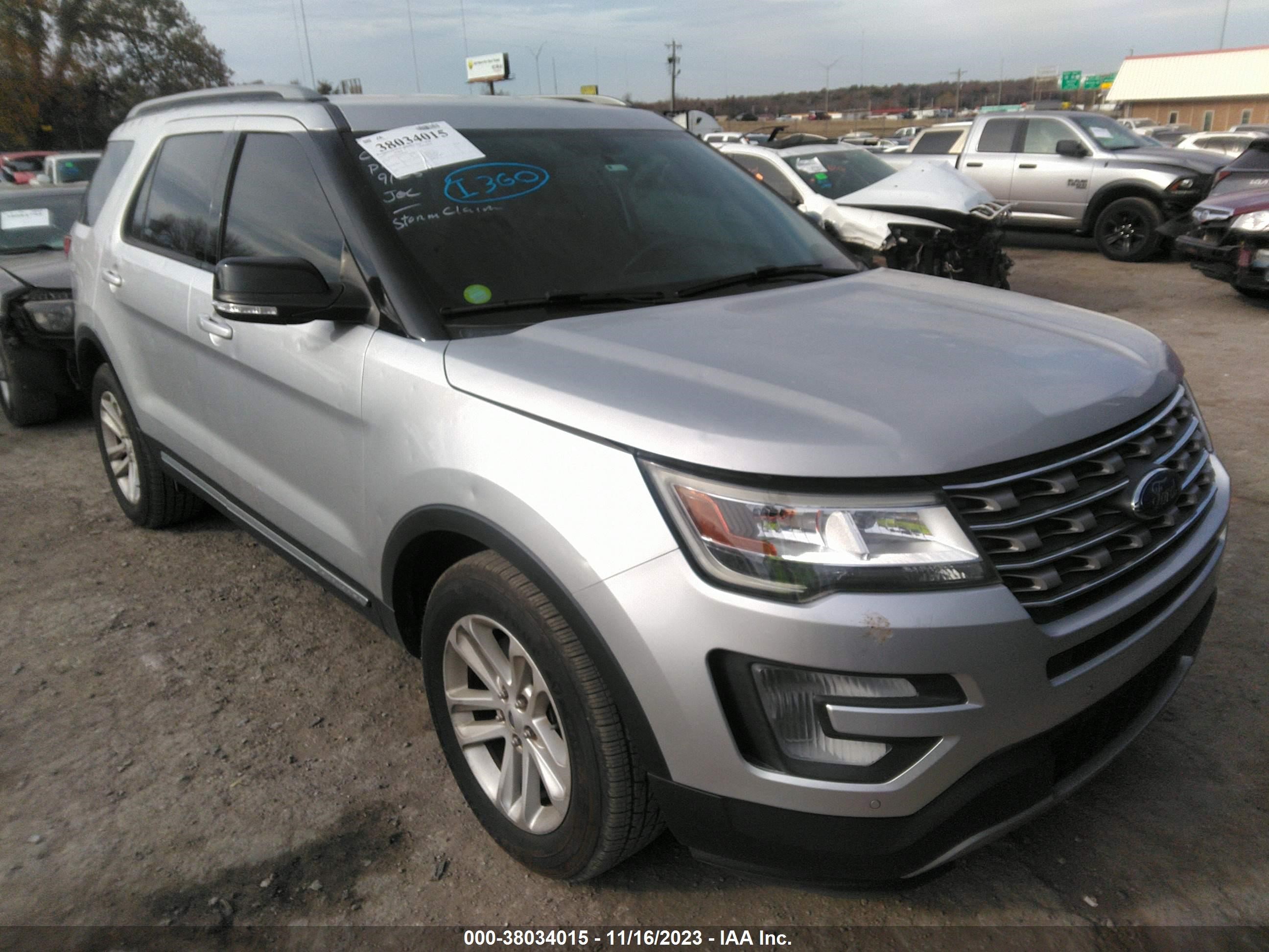 ford explorer 2017 1fm5k7d87hgd01663