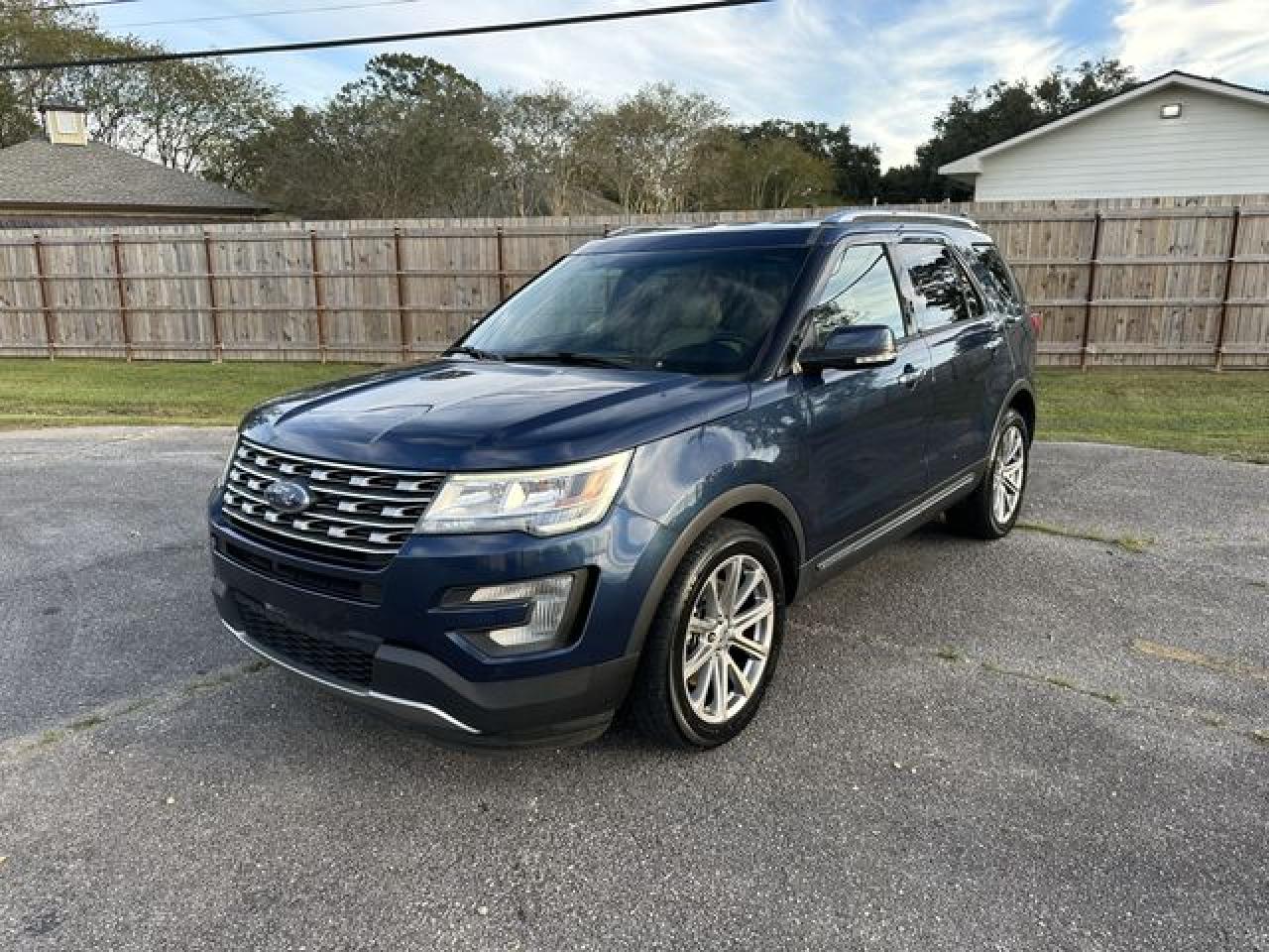 ford explorer 2017 1fm5k7f84hga35029