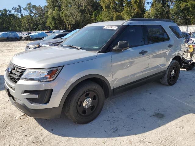 ford explorer p 2018 1fm5k8ar2jgc17050