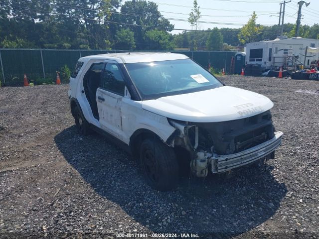 ford explorer p 2015 1fm5k8ar9fgb32410