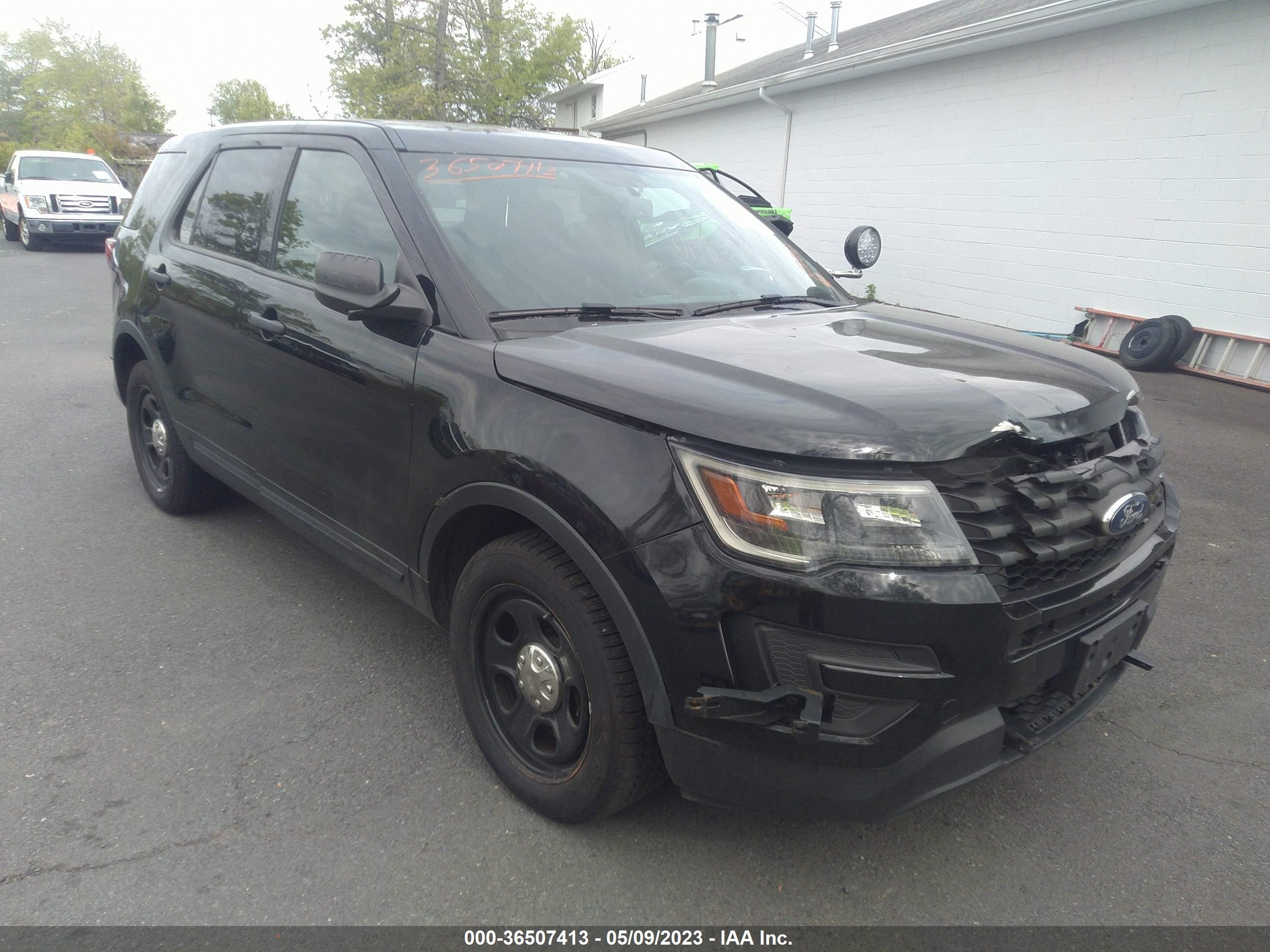 ford police 2018 1fm5k8arxjgb59186