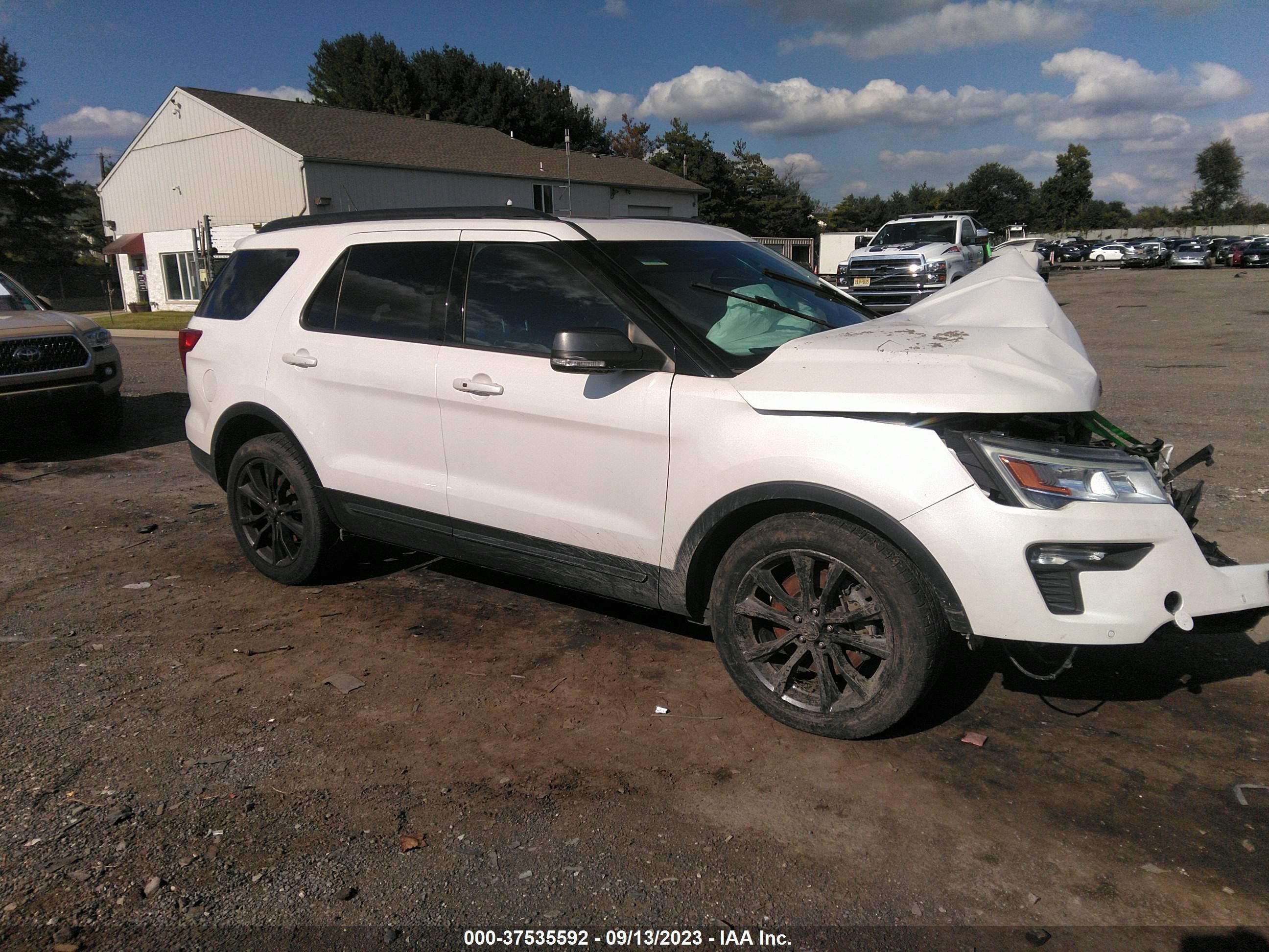 ford explorer 2018 1fm5k8d81jga75759