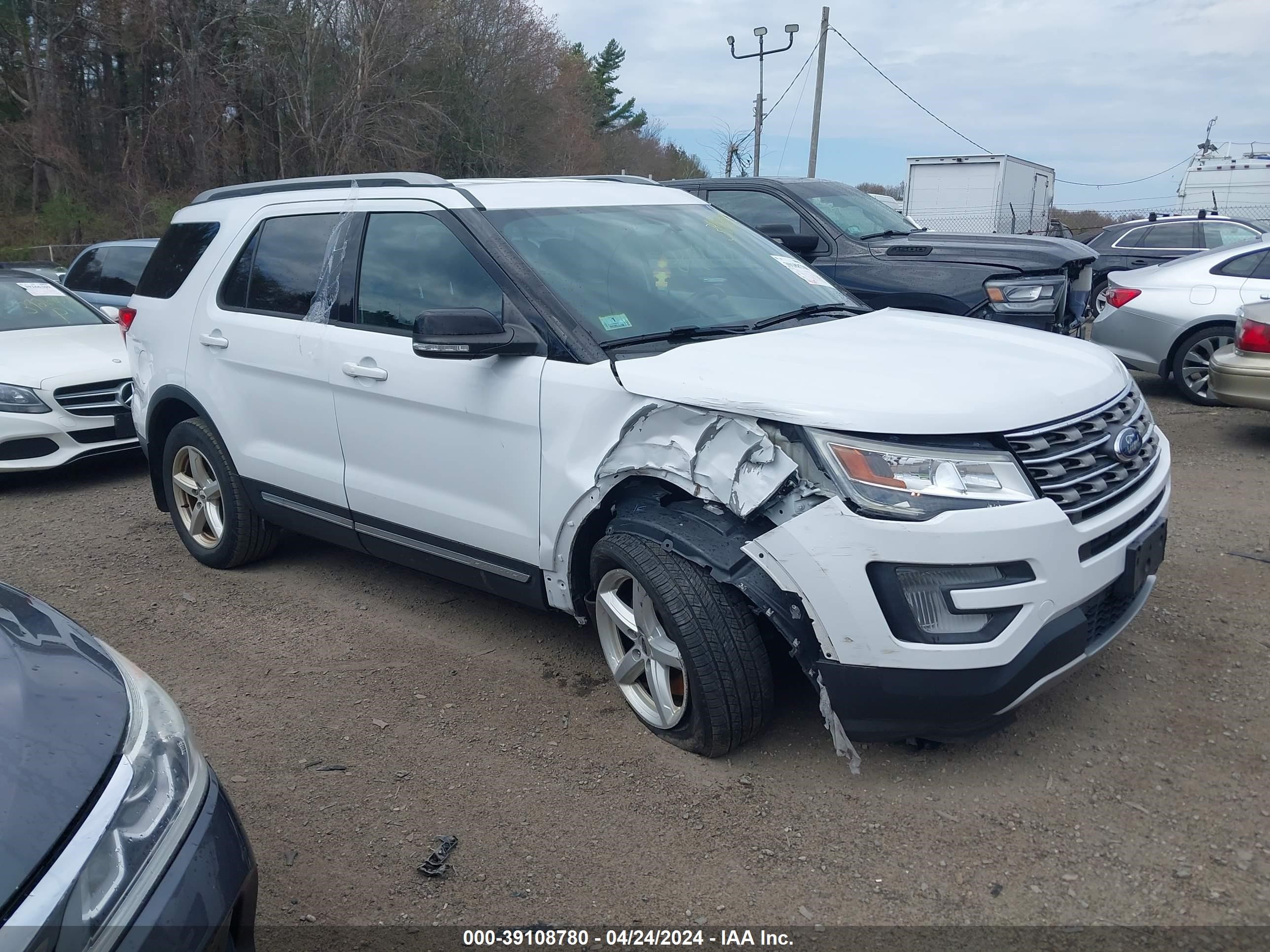 ford explorer 2017 1fm5k8d82hgc32287