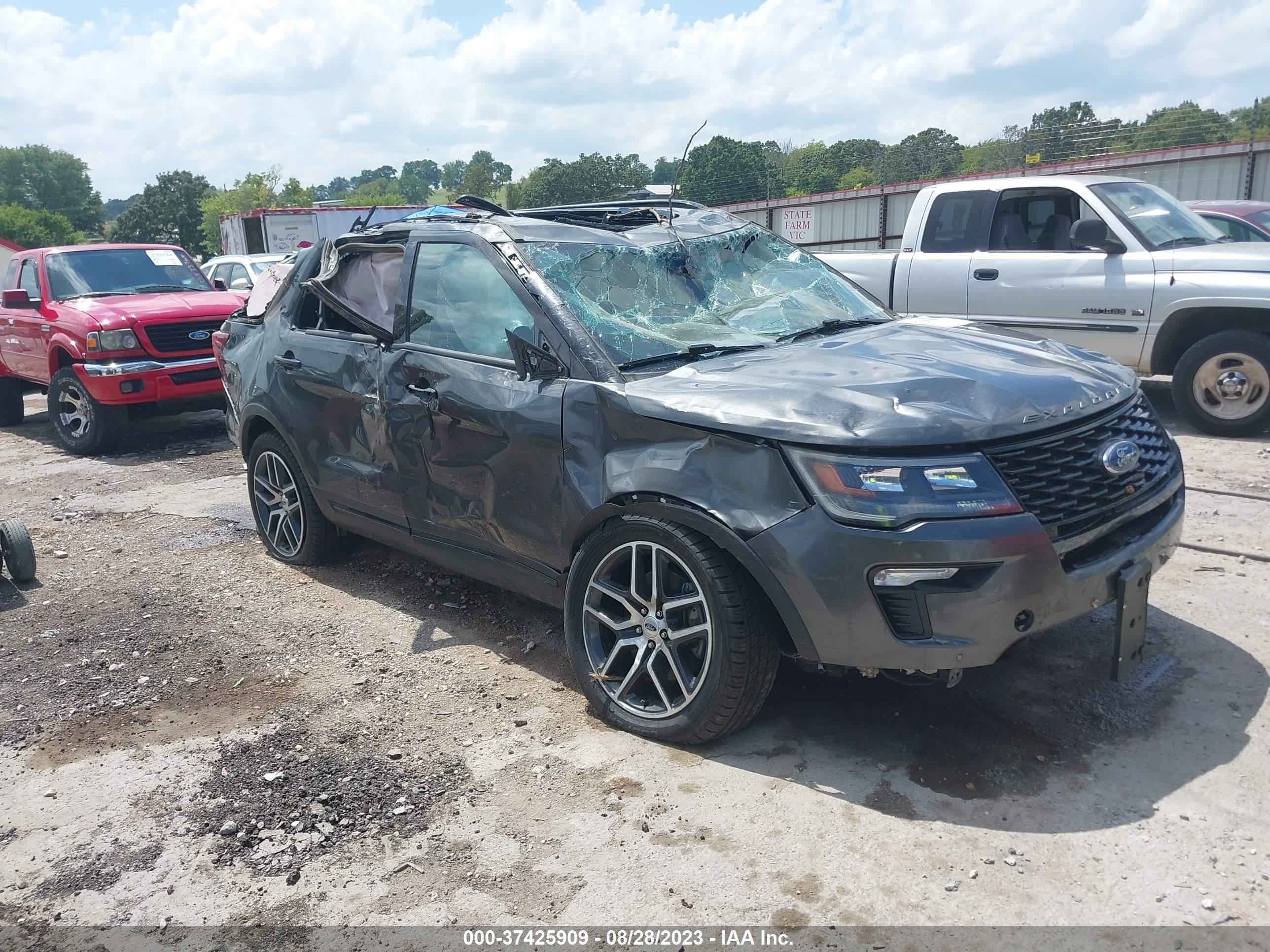 ford explorer 2018 1fm5k8gt9jgc47293