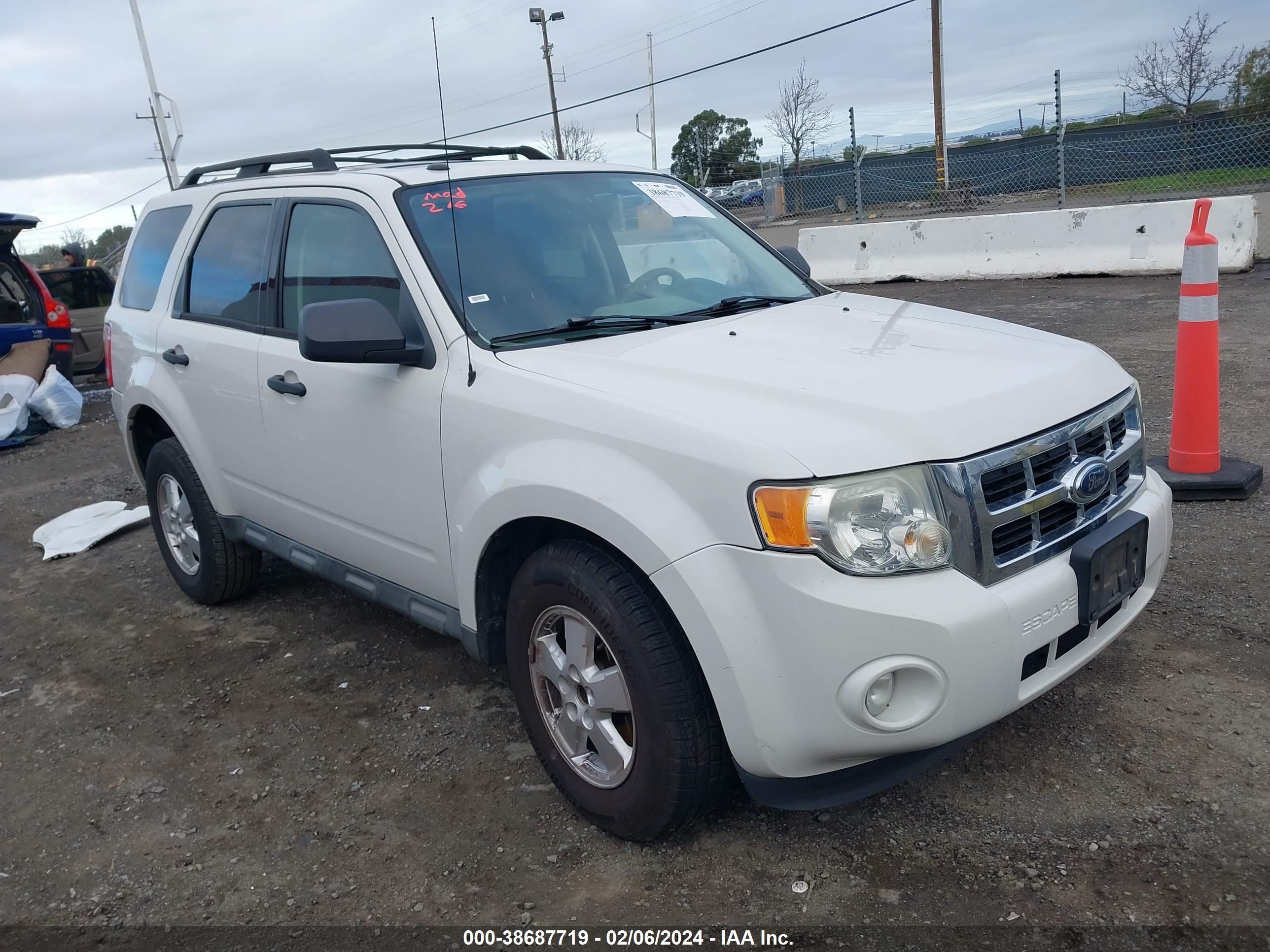 ford escape 2009 1fmcu03769kc98562