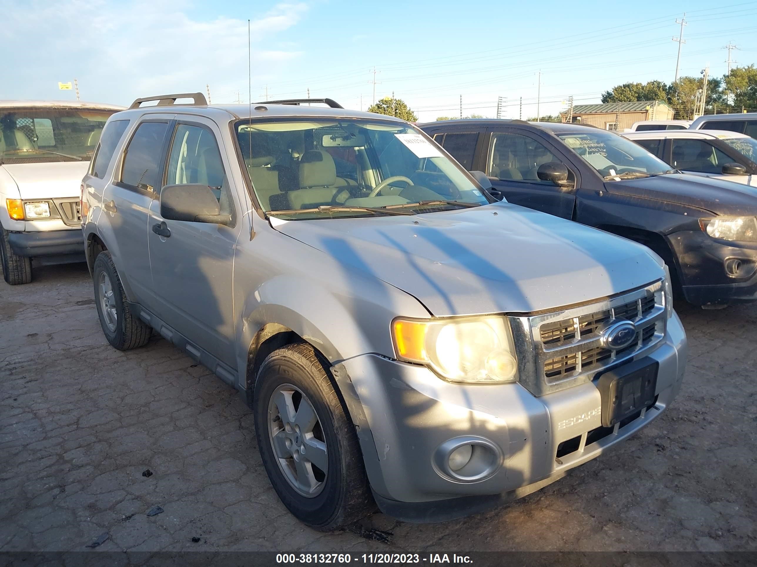 ford escape 2009 1fmcu03g19ka18840