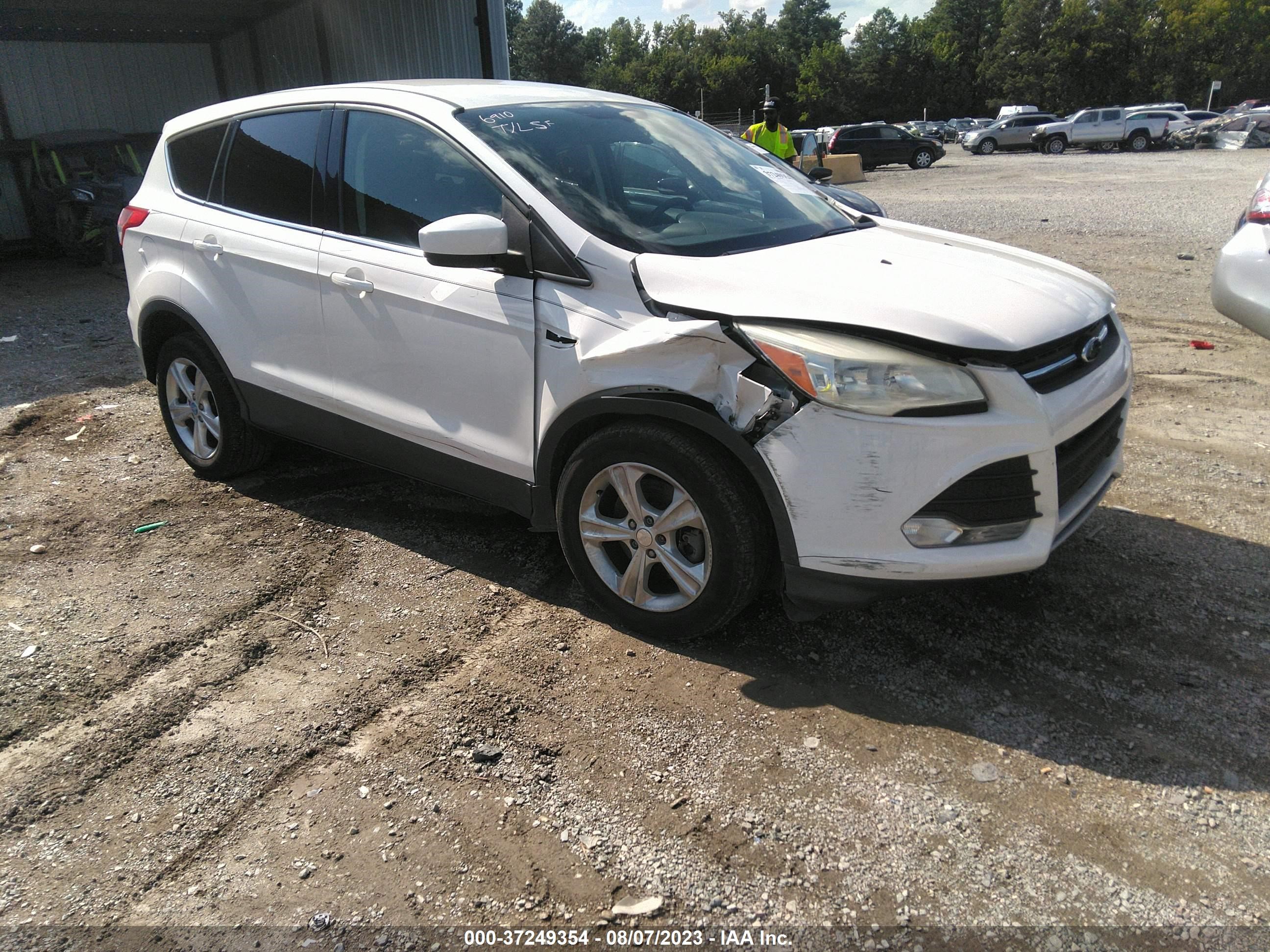 ford escape 2013 1fmcu0g98duc32152