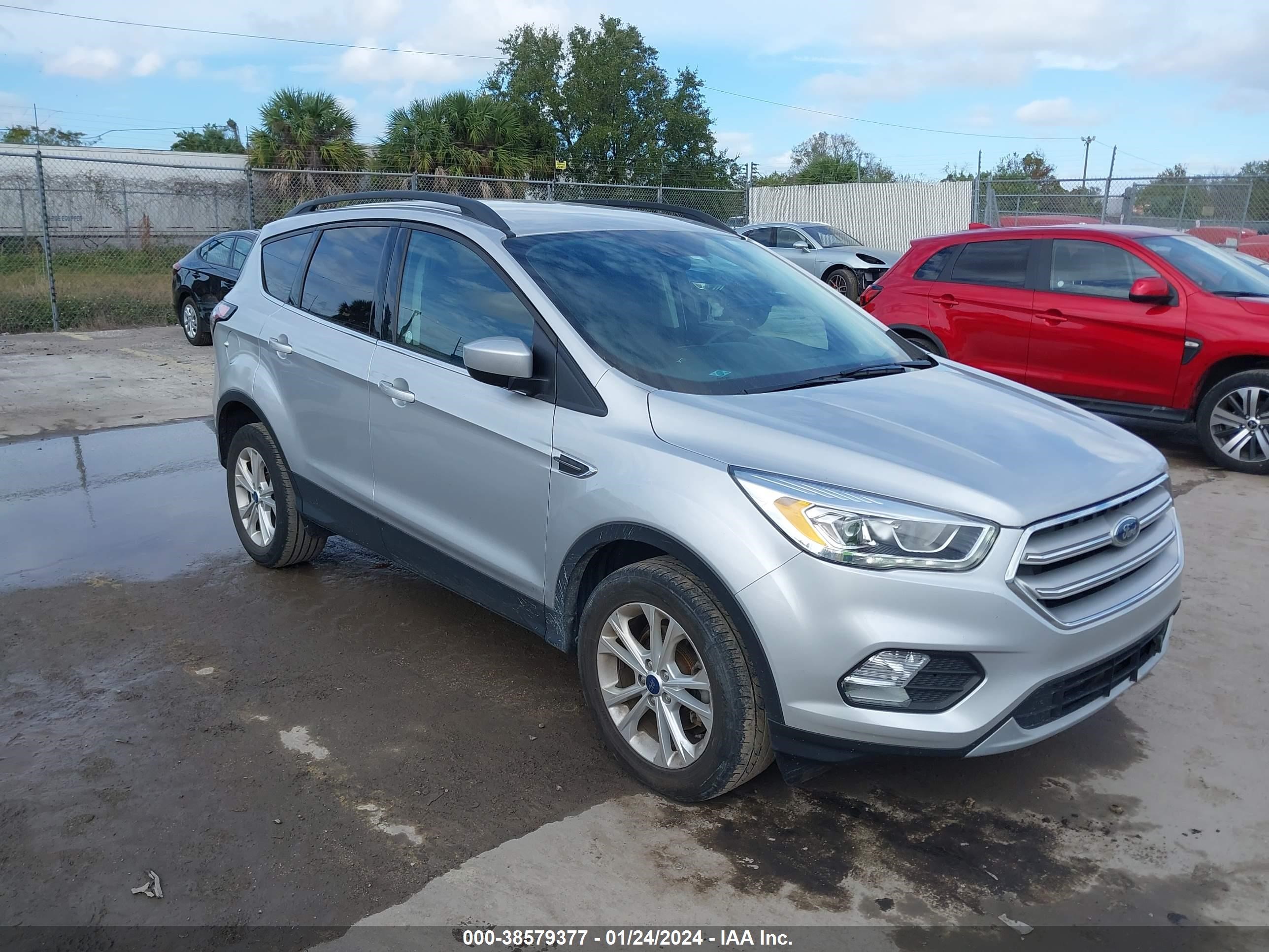 ford escape 2018 1fmcu0hd7jud56945