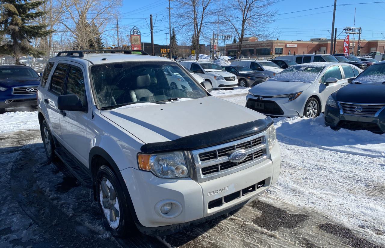 ford escape xlt 2009 1fmcu93g19ka10841