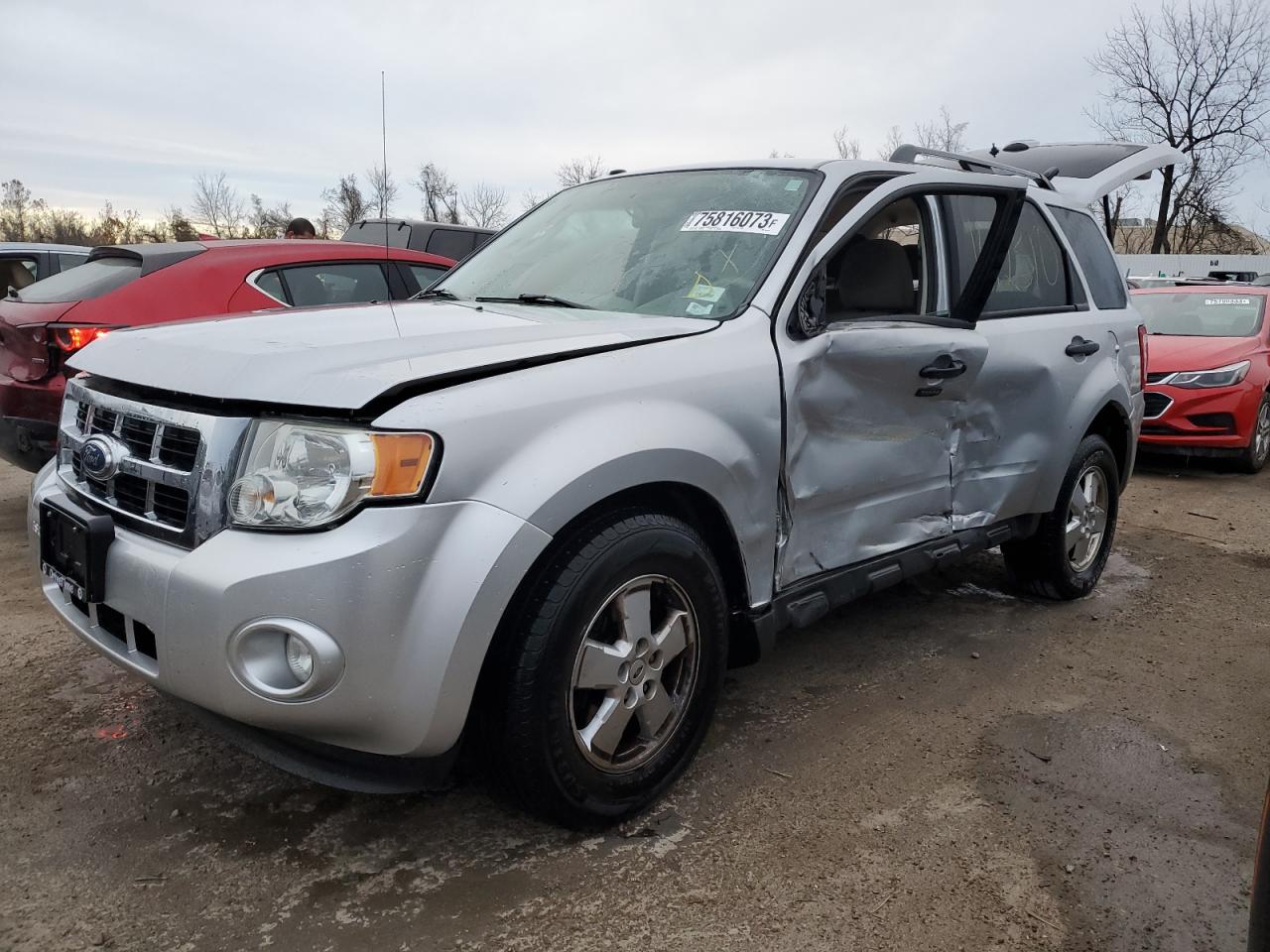 ford escape 2011 1fmcu9dg6bkb30171