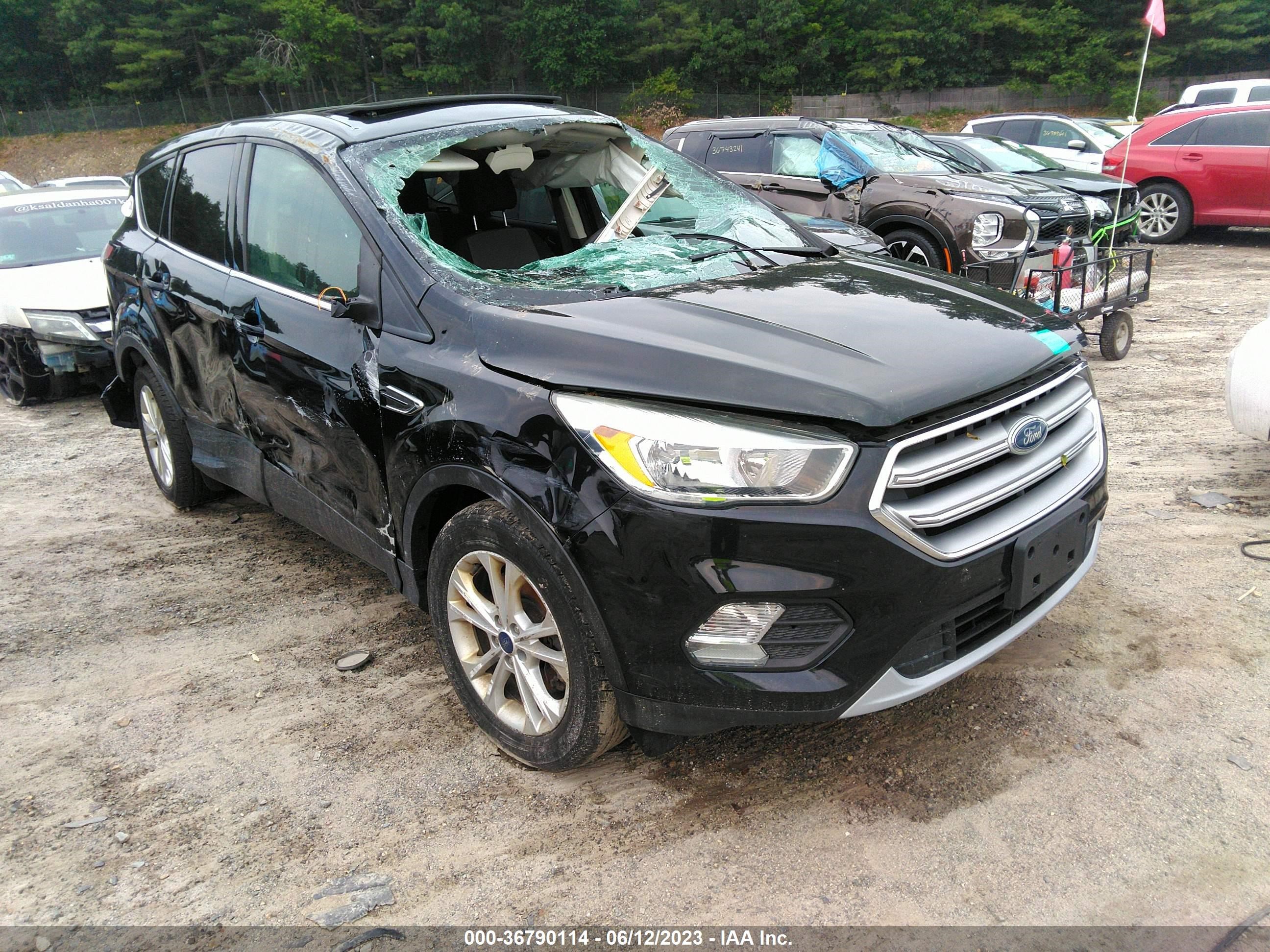 ford escape 2017 1fmcu9g90hub67159