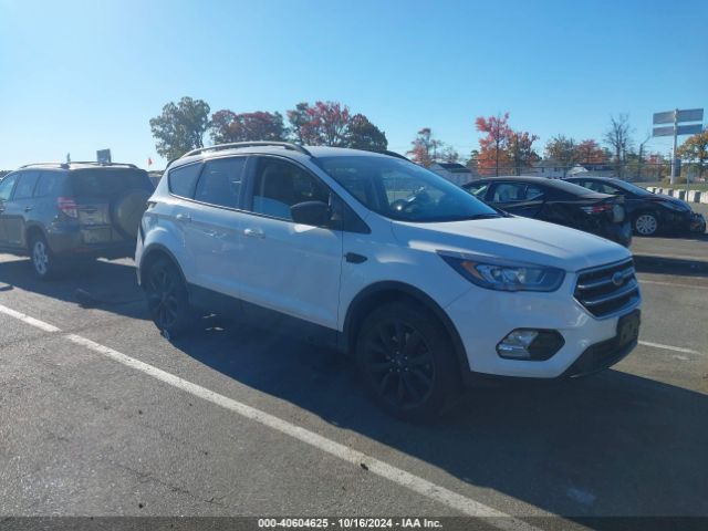 ford escape 2017 1fmcu9gd1hub94181