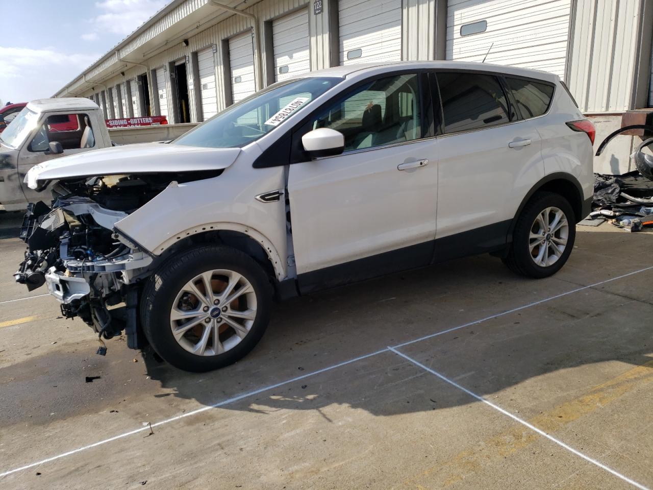 ford escape 2019 1fmcu9gd5kub53107