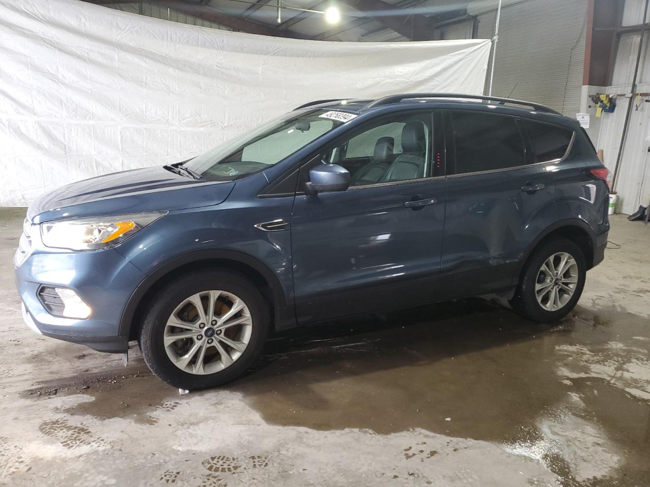 ford escape 2018 1fmcu9hd9juc74395