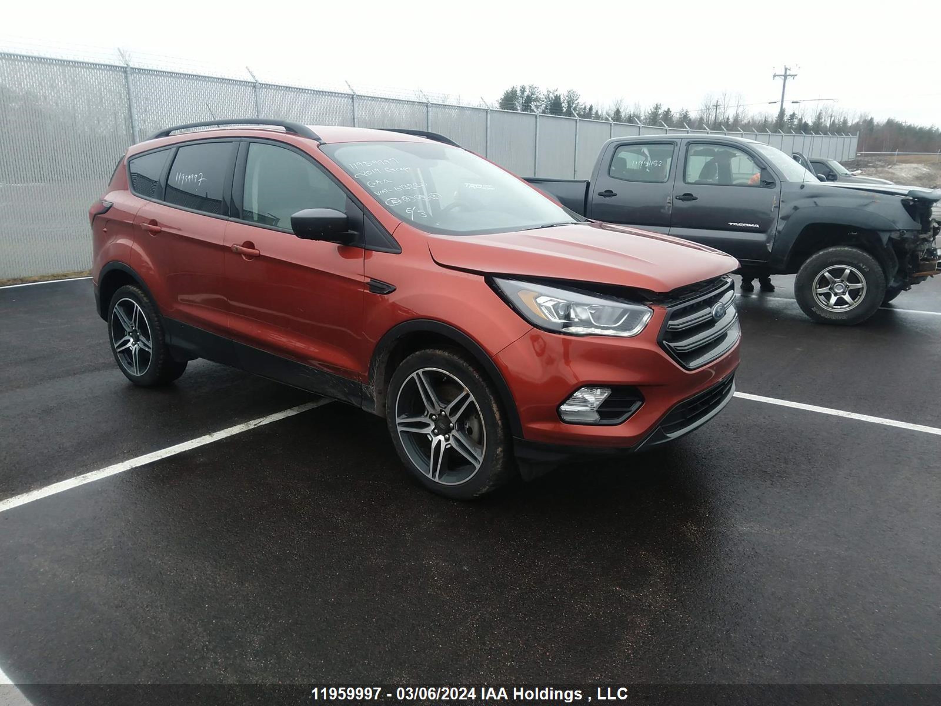 ford escape 2019 1fmcu9hdxkub13832