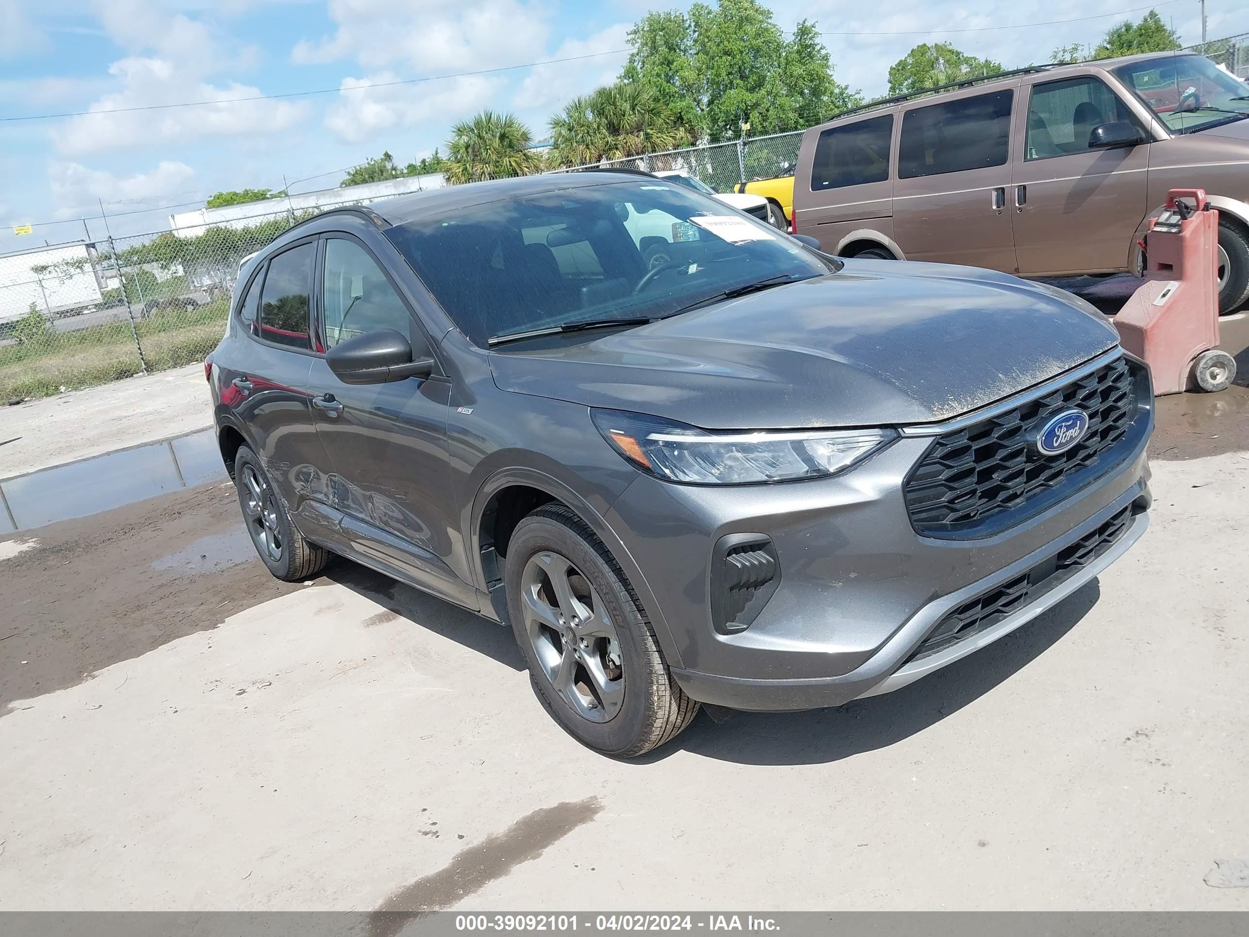 ford escape 2023 1fmcu9mn8pua00743