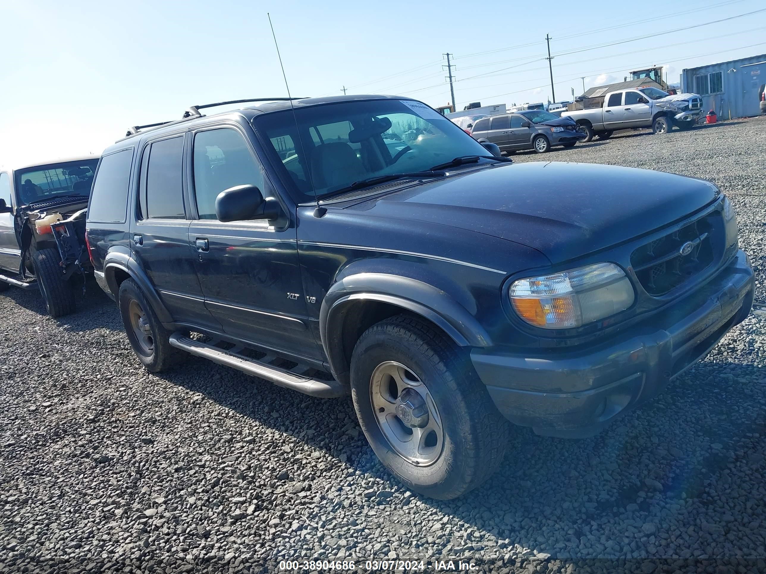 ford explorer 2001 1fmdu83p11za53912