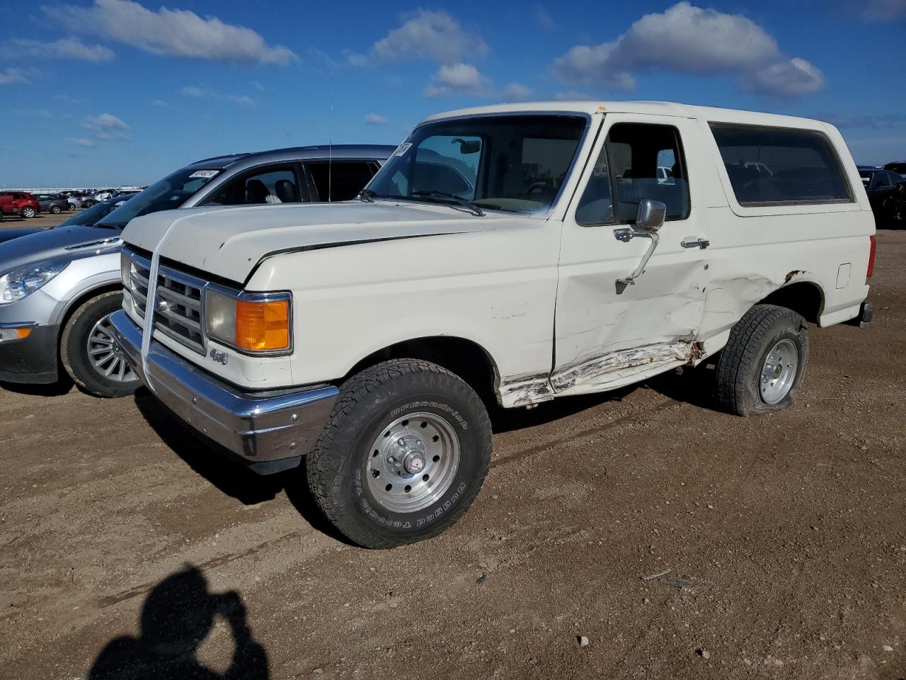 ford bronco 1988 1fmeu15n1jla83762