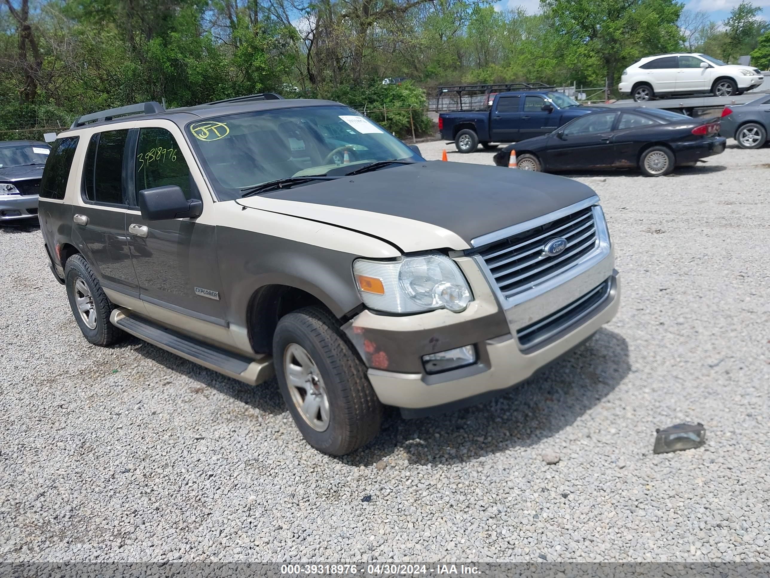 ford explorer 2006 1fmeu62e26ua00956