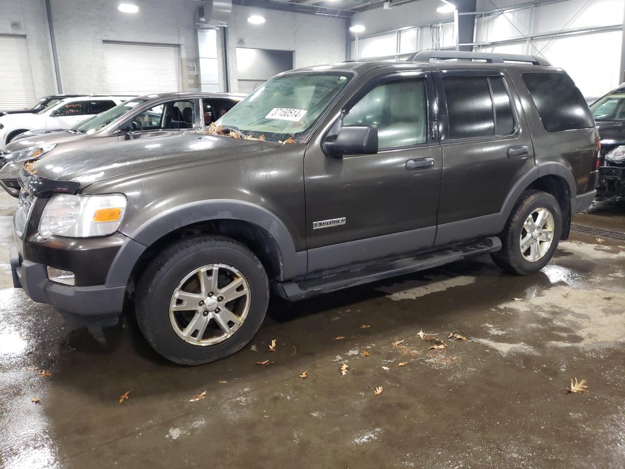 ford explorer 2006 1fmeu73e26za04268