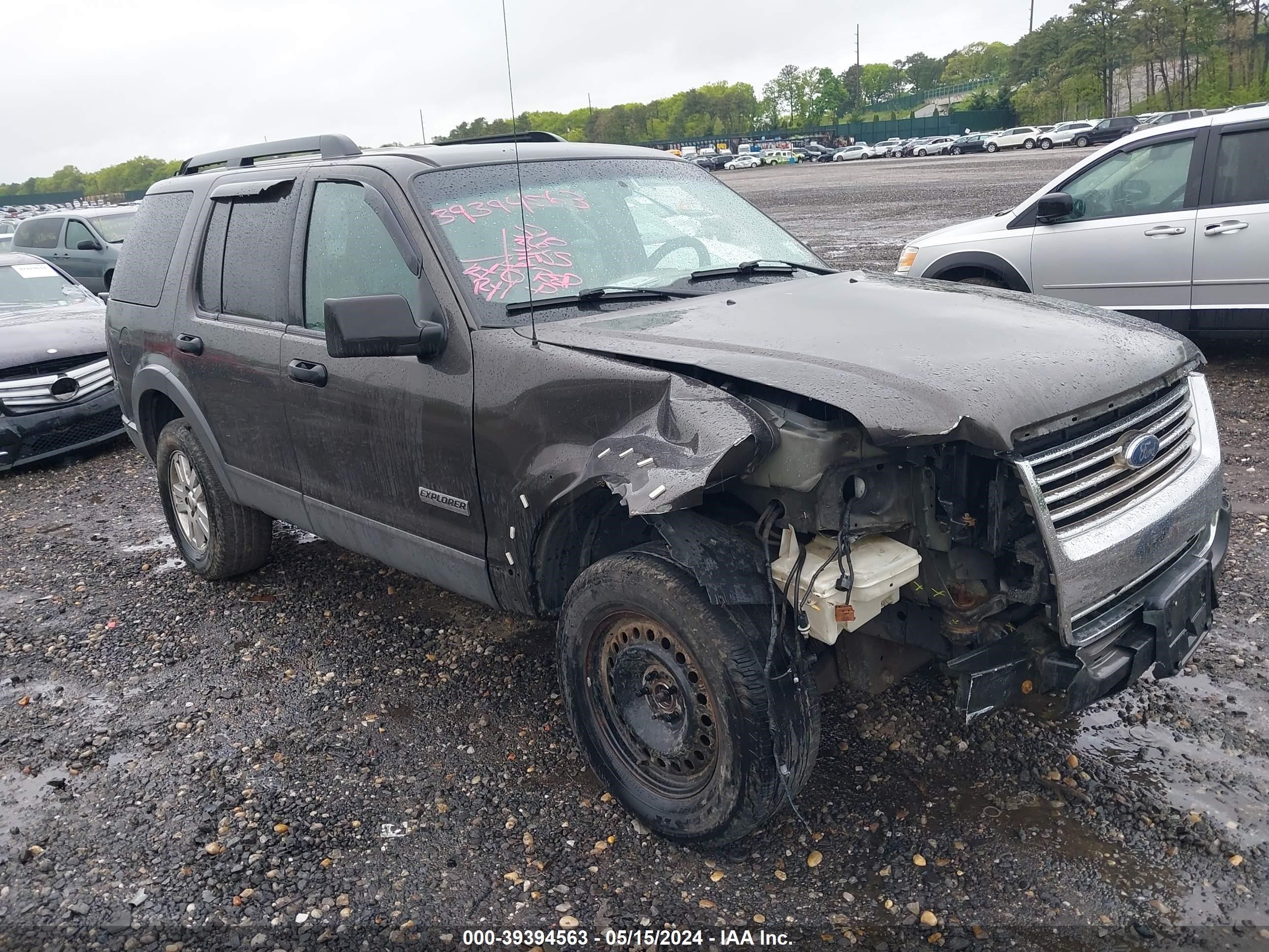 ford explorer 2006 1fmeu73e66ua08353