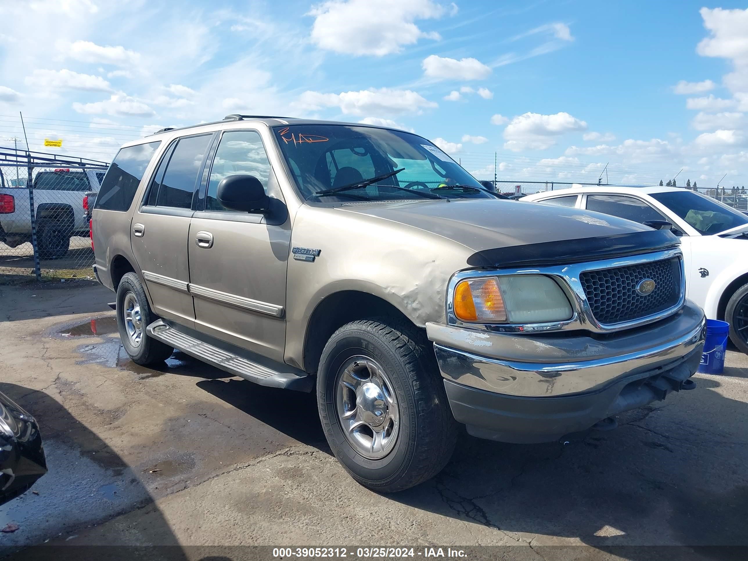 ford expedition 2001 1fmpu16l01lb72650