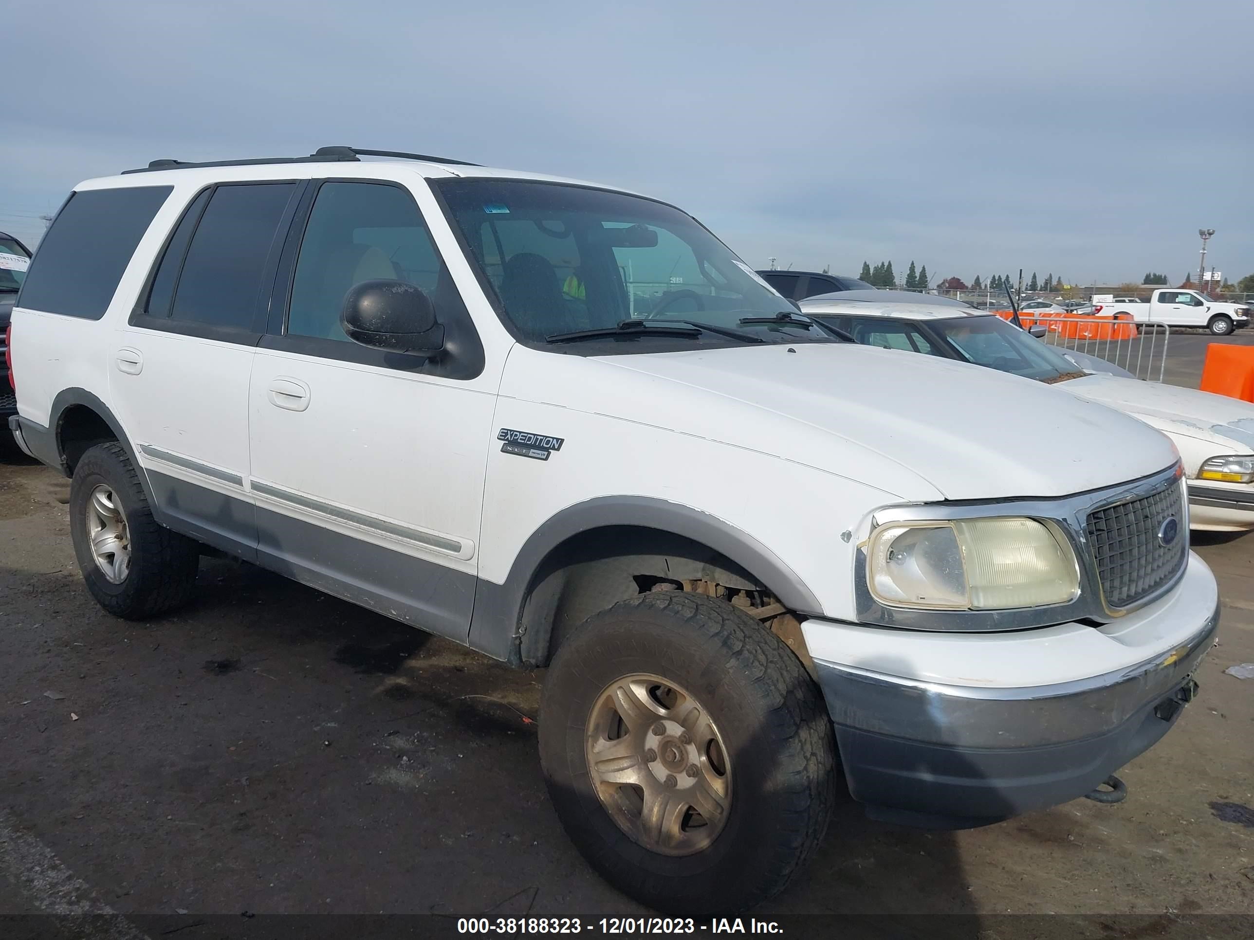 ford expedition 2002 1fmpu16lx2la34437