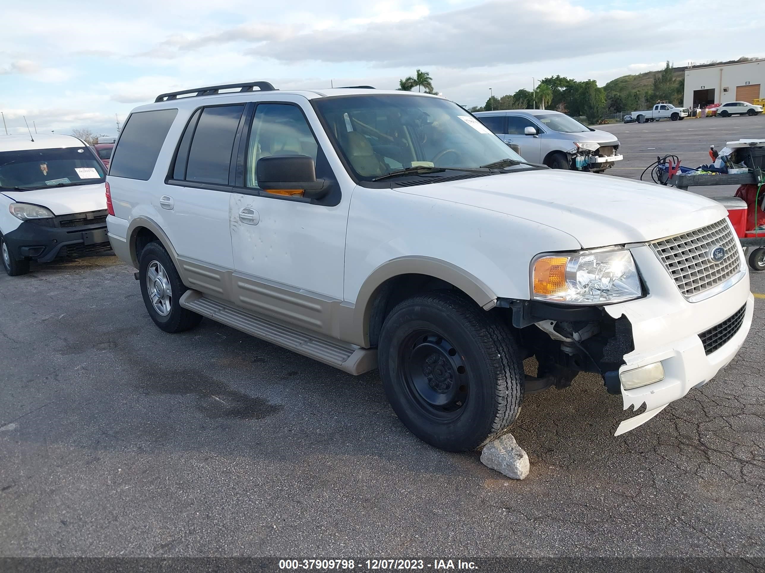 ford expedition 2005 1fmpu18525la76765