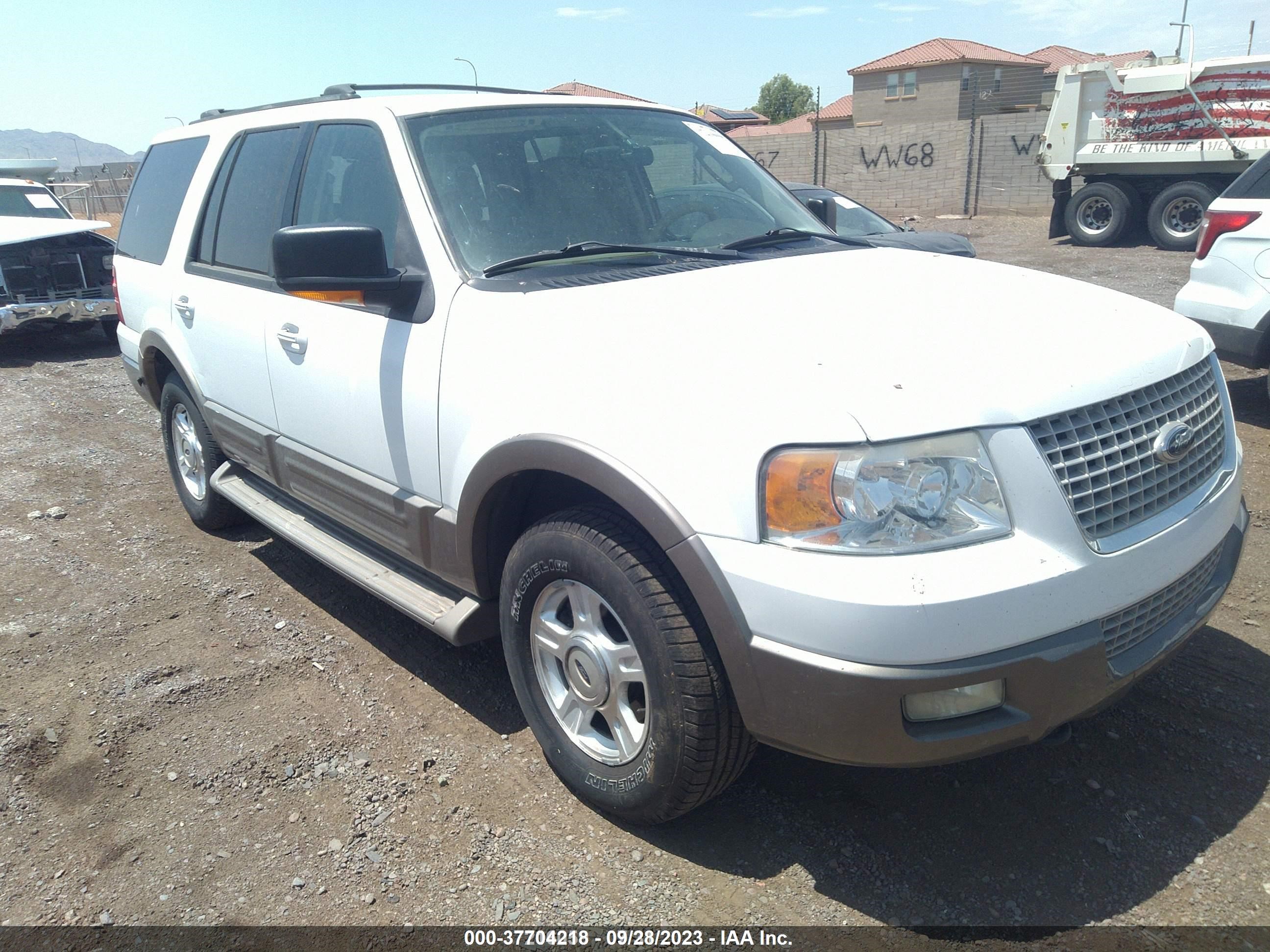 ford expedition 2003 1fmpu18l43lc04225