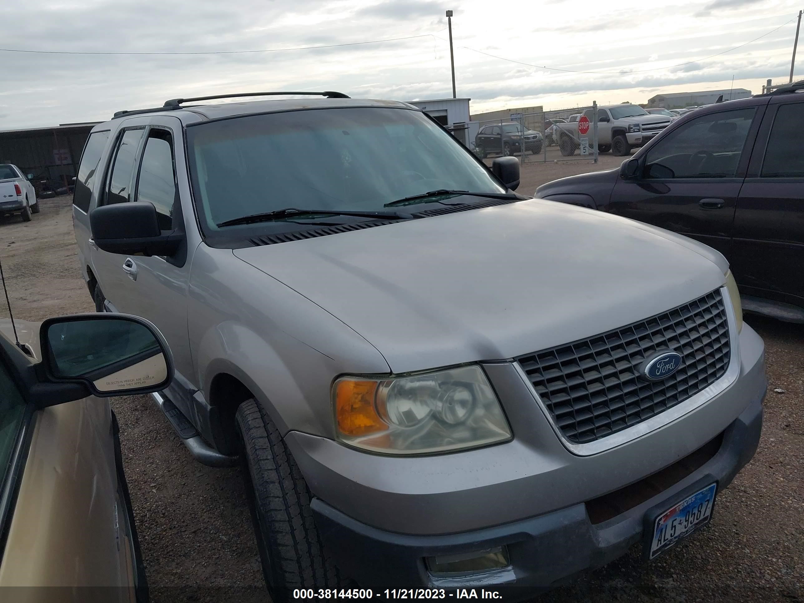 ford expedition 2003 1fmru15wx3lb08493