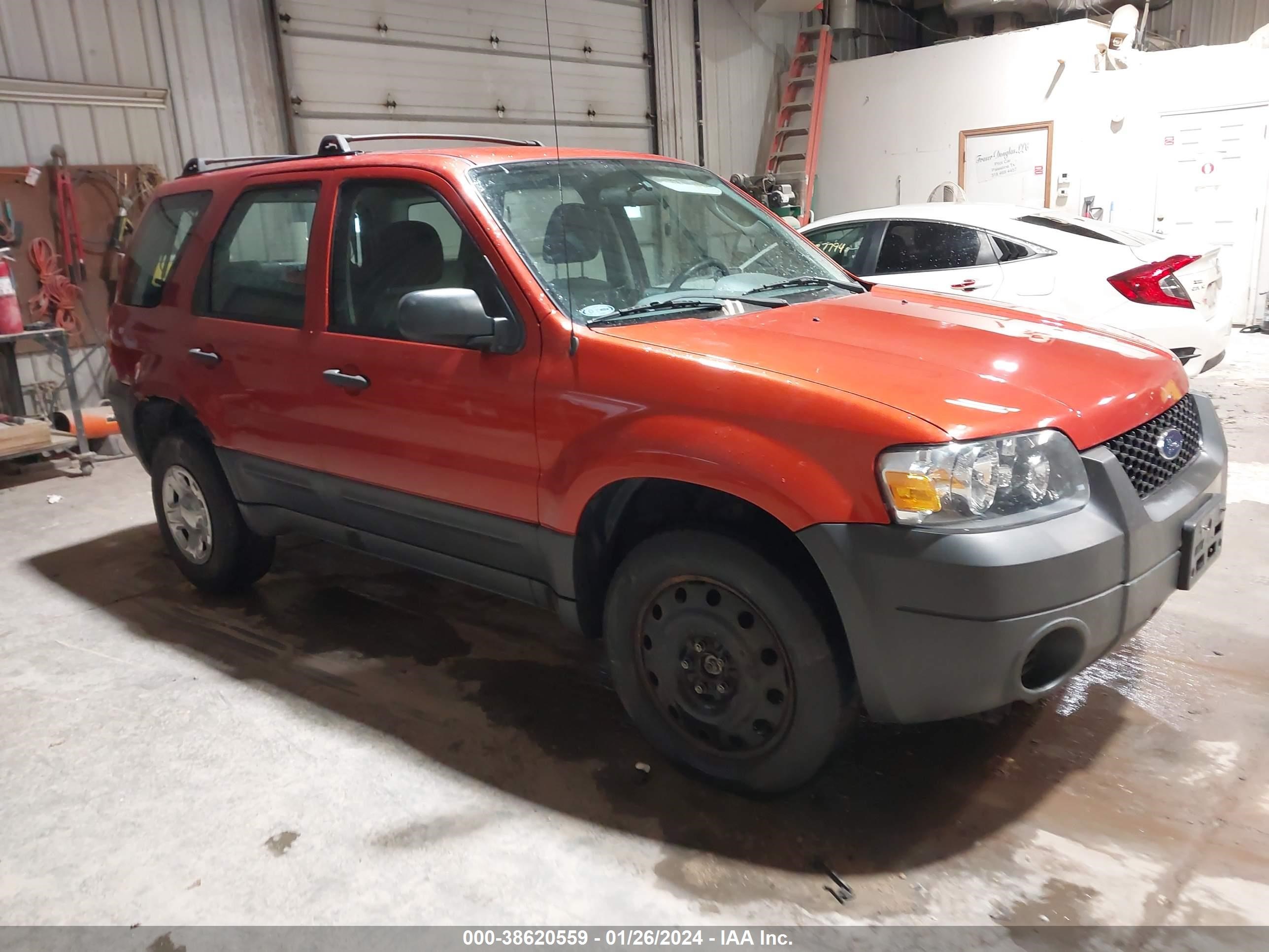 ford escape 2007 1fmyu02z17ka63167