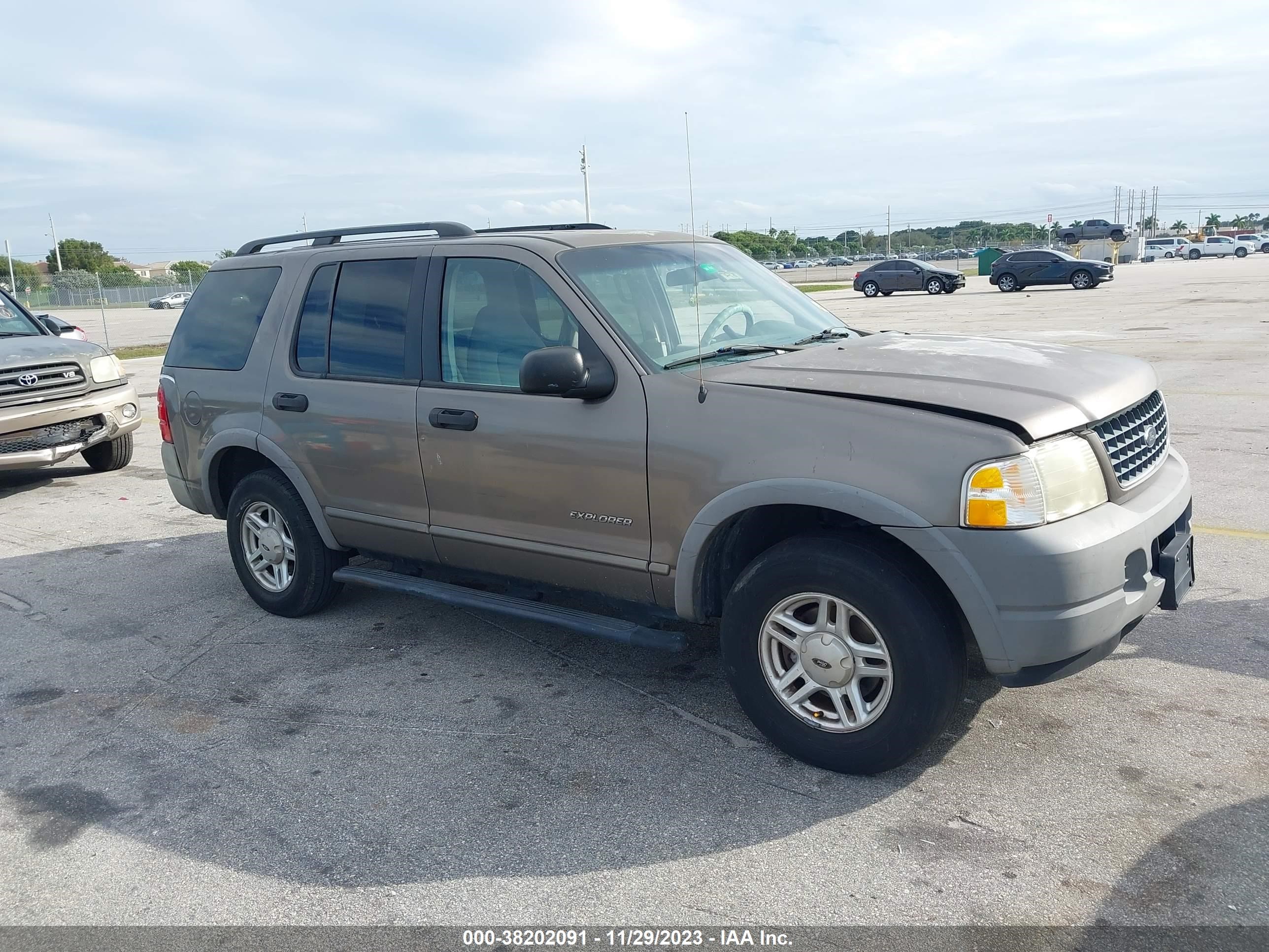 ford explorer 2002 1fmzu62e42ub89105