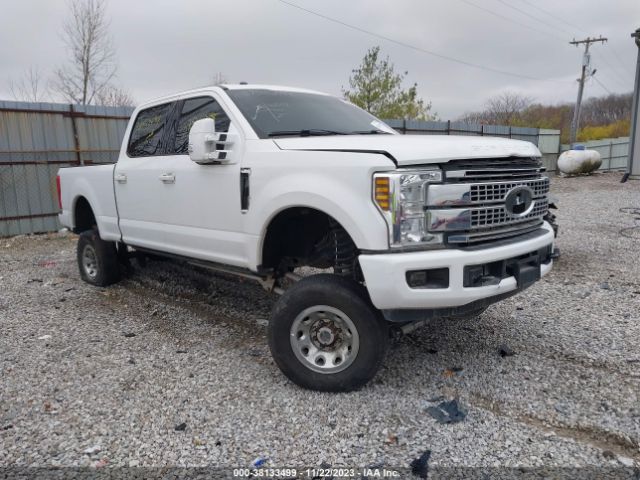 ford  2018 1ft7w2bt2jeb38028